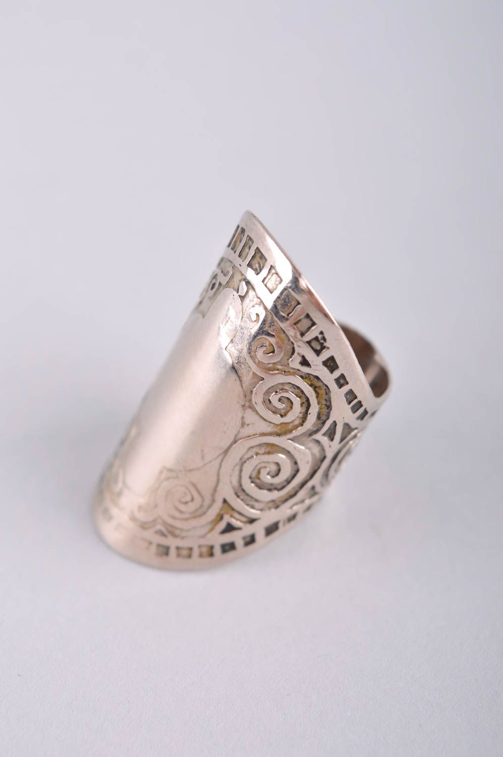 Кольцо ручной работы кольцо из мельхиора крупное металлическое украшение фото 2