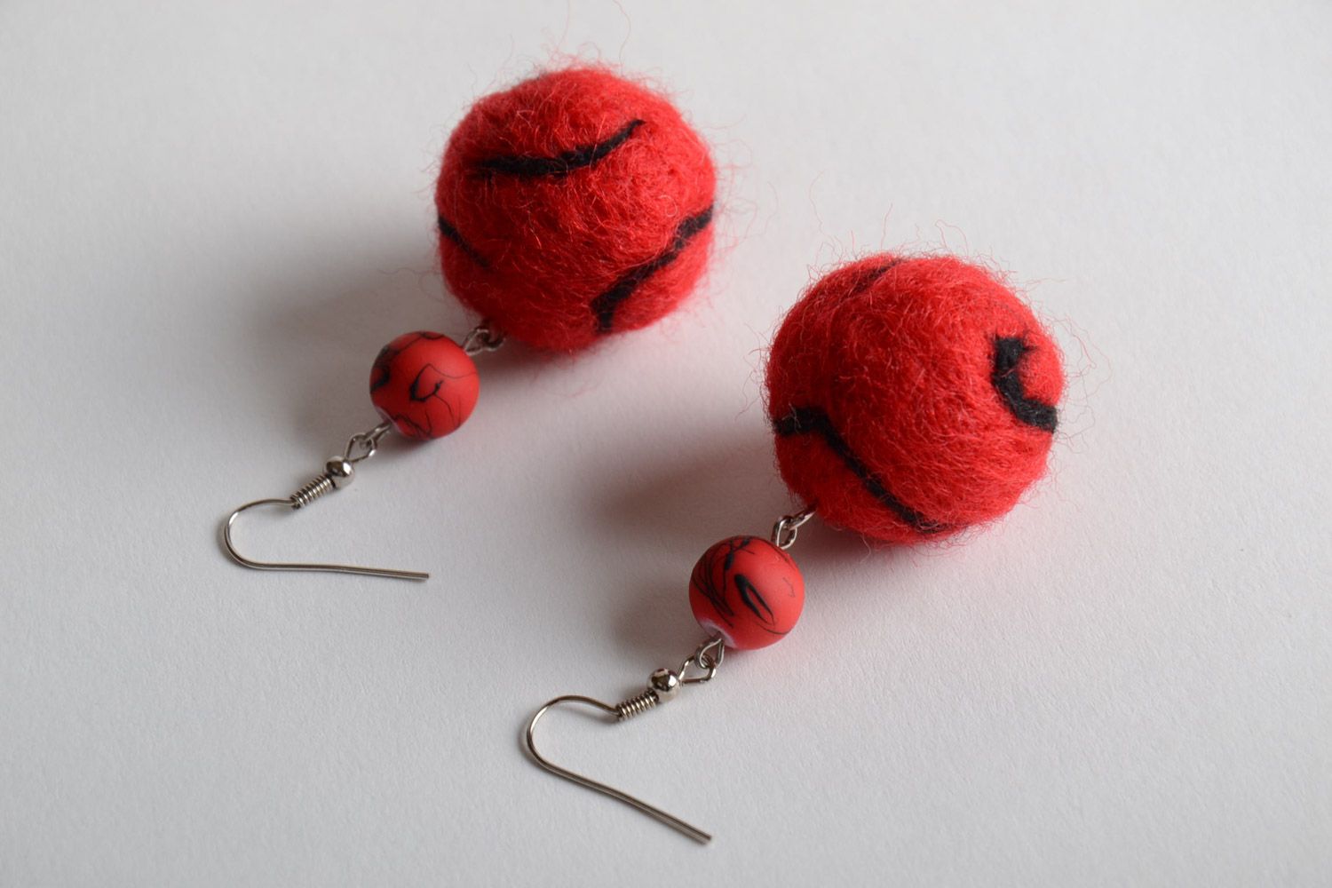 Red and black handmade women's felted wool ball earrings photo 3