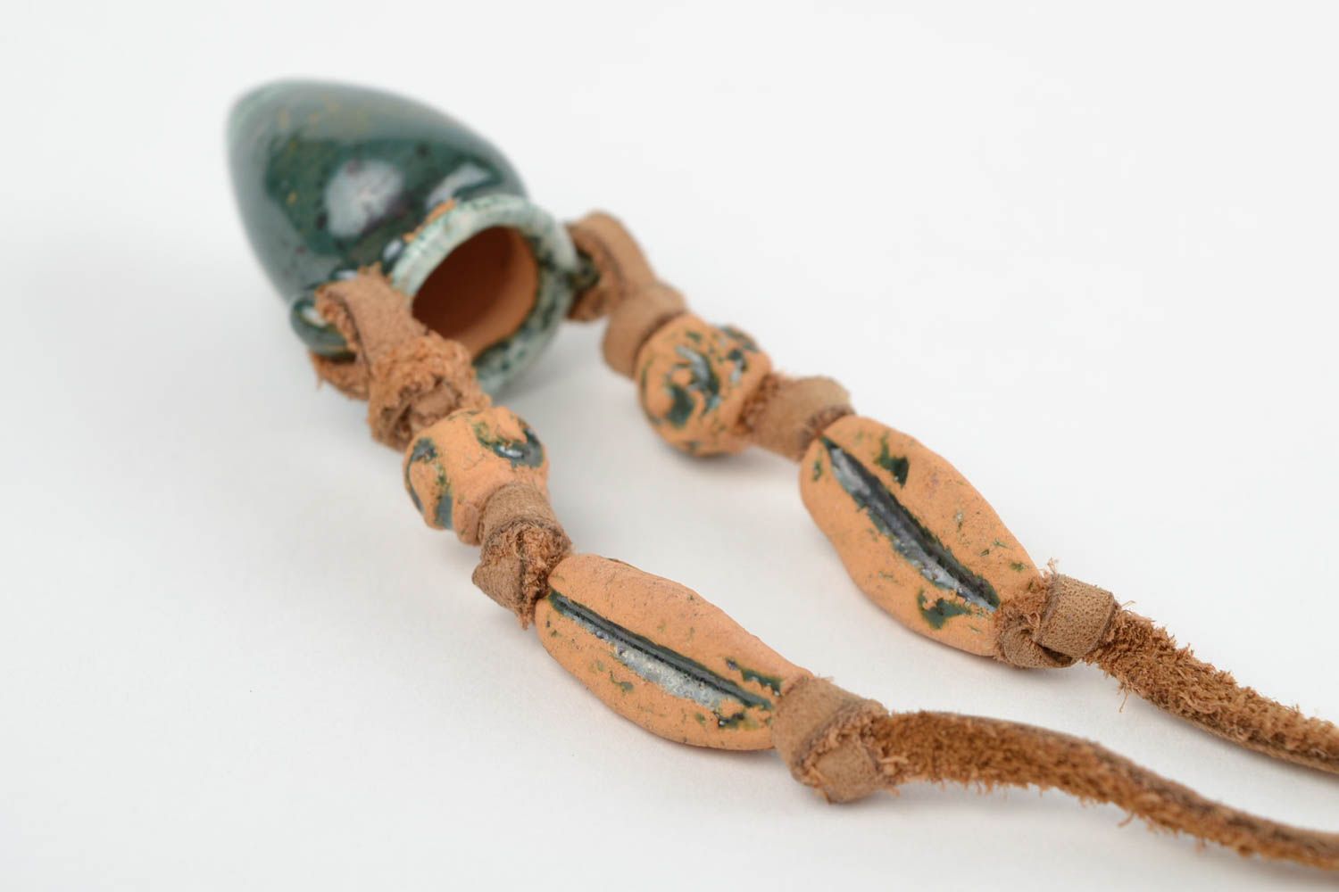 Глиняный аромакулон авторский кулон ручной работы украшение на шею на шнуре фото 5