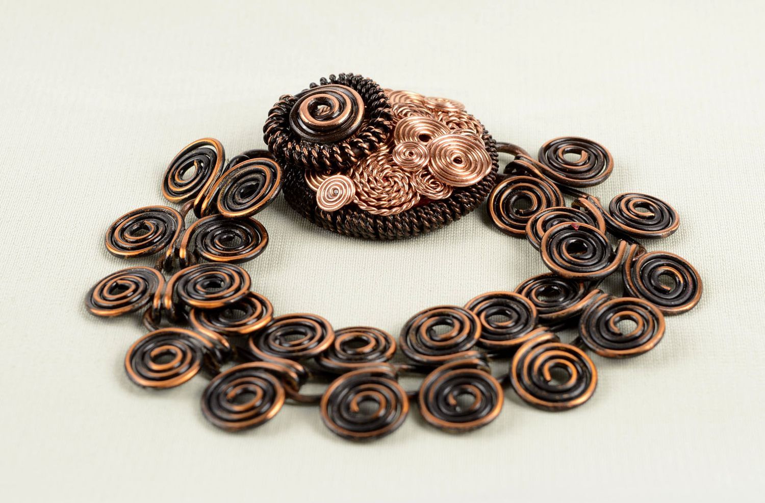 Pulsera de cobre hecha a mano accesorio para mujeres bisutería artesanal foto 6