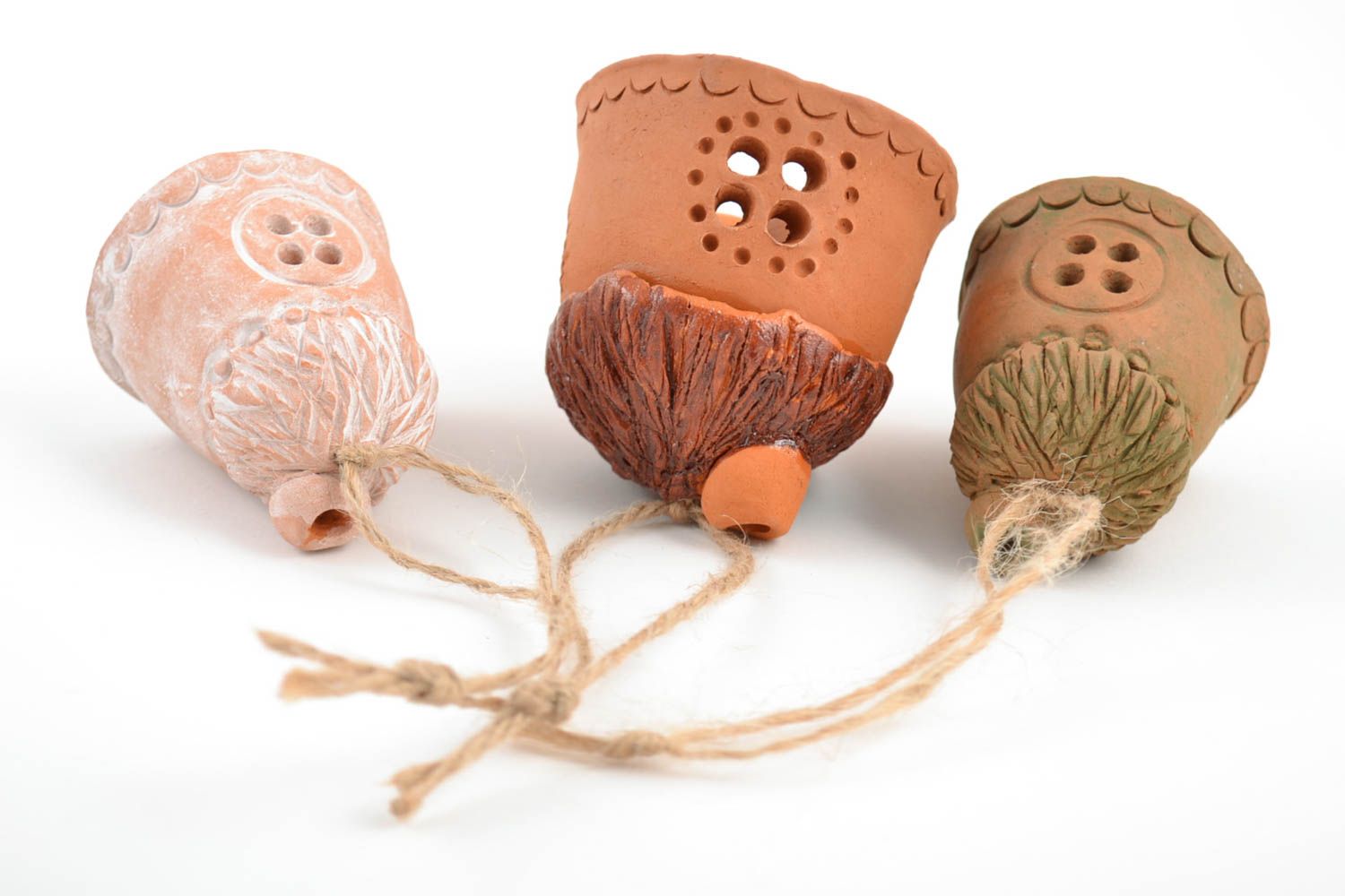 Campanelli d'autore in ceramica fatti a mano set di tre campanelli casette
 foto 3