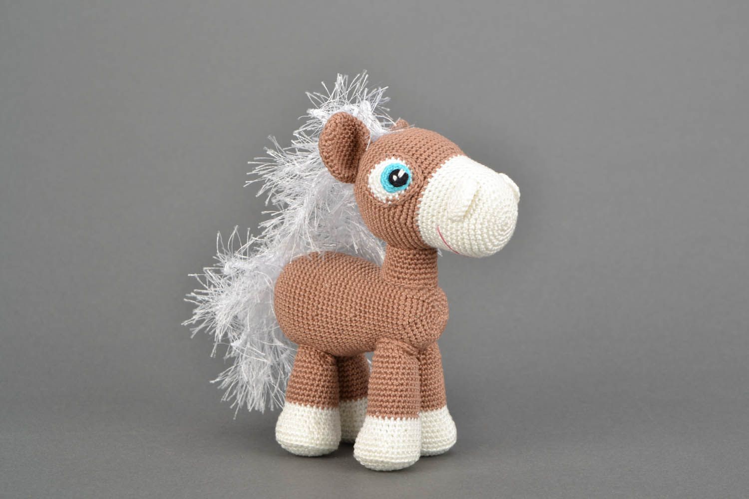 Brinquedo macio de malha feito à mão Pony  foto 3