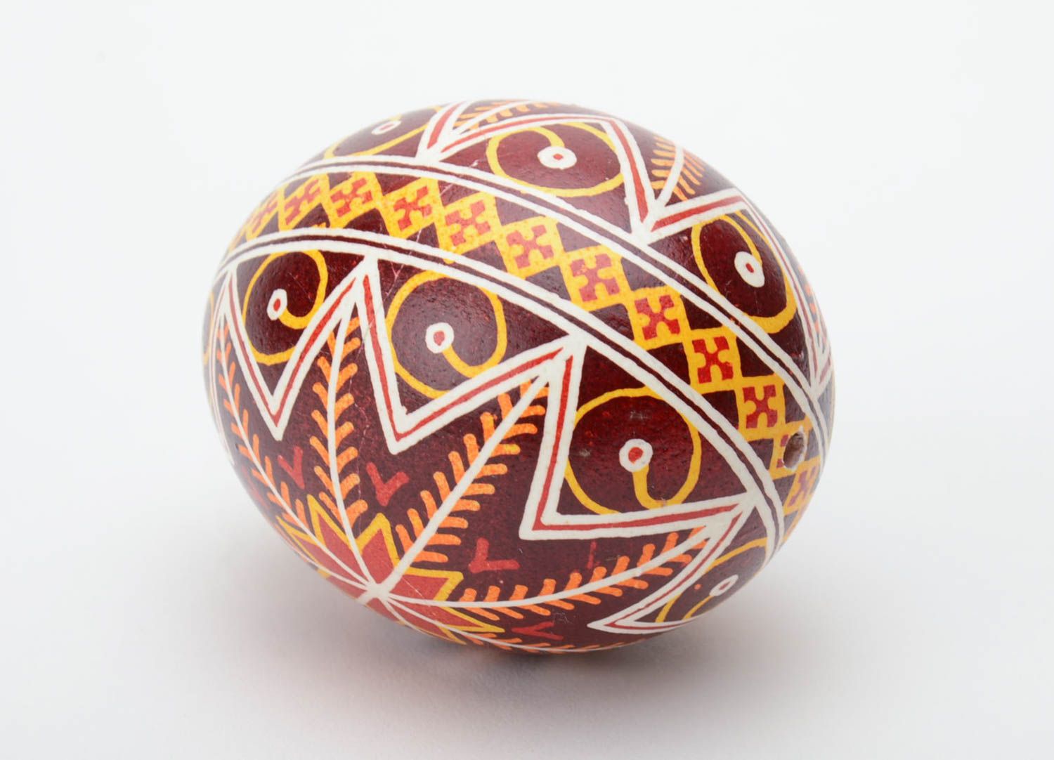 Oeuf de Pâques décoratif peint bordeaux fait main aux motifs originaux photo 4