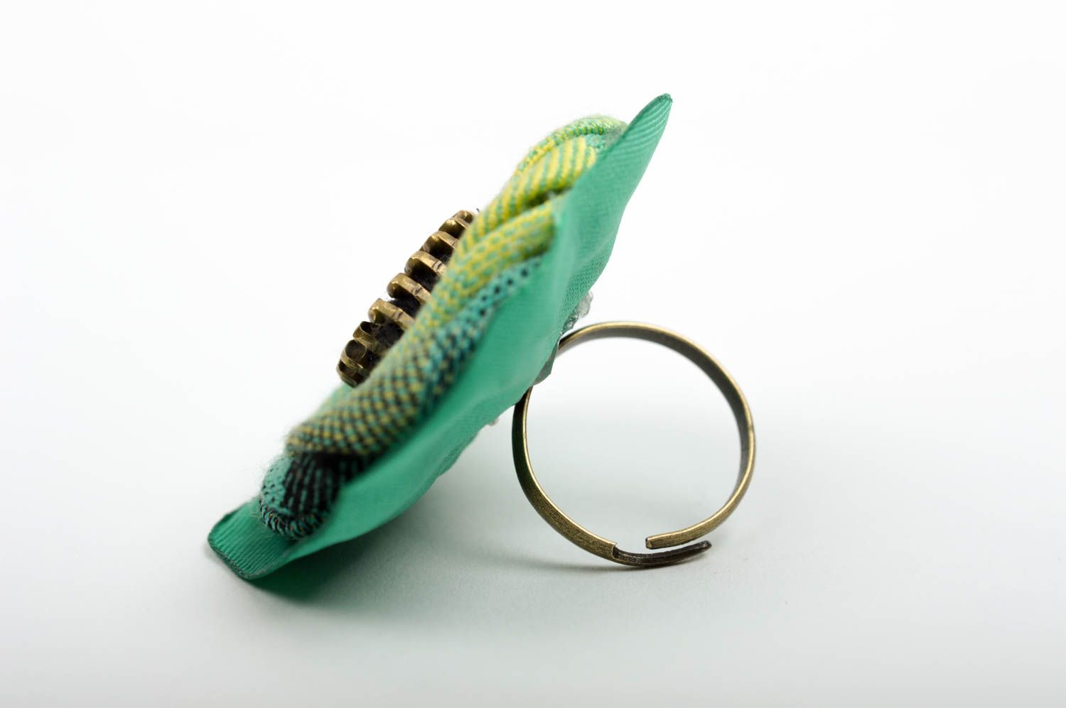 Женское кольцо украшение ручной работы украшение из ткани зеленое кольцо фото 3