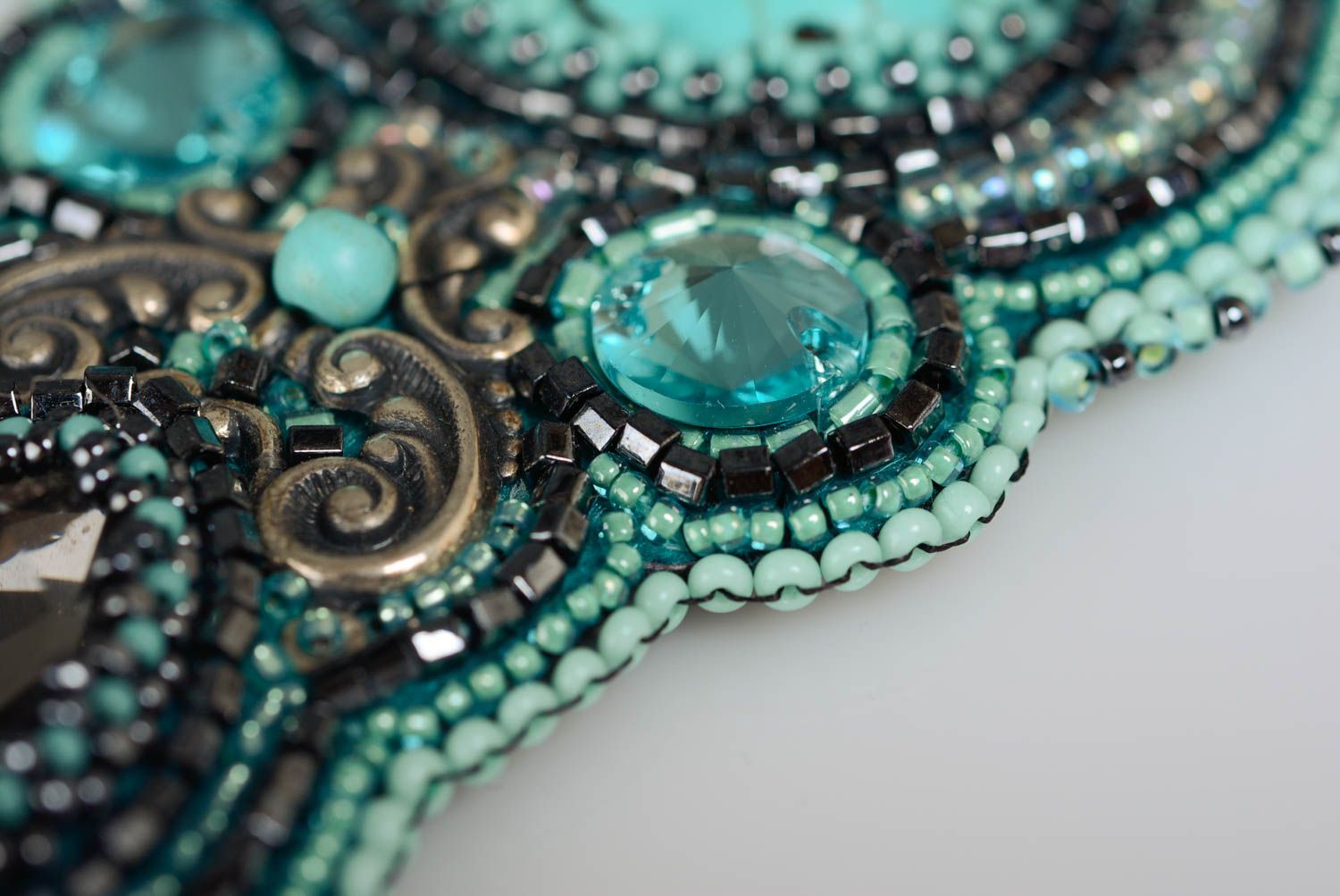 Ensemble de bijoux en perles de rocaille et turquénite bleus faits main 2 pièces photo 3