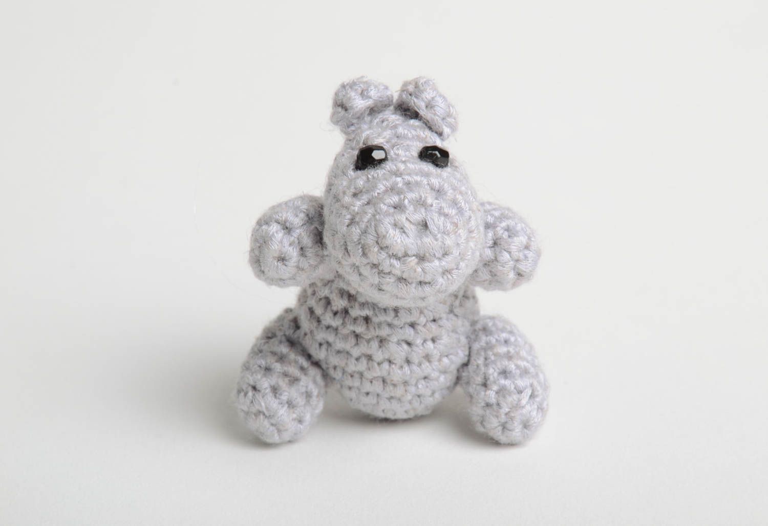 Jouet fait main Peluche hippo Déco maison tricoté au crochet coton original photo 2