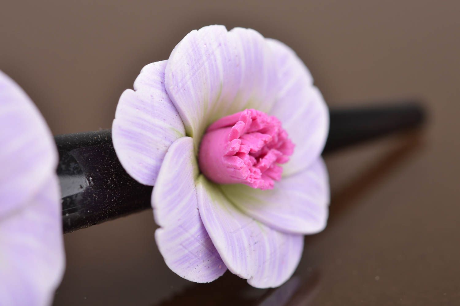 Handmade long metal hair clip with 3 tender polymer clay white and pink flowers photo 5
