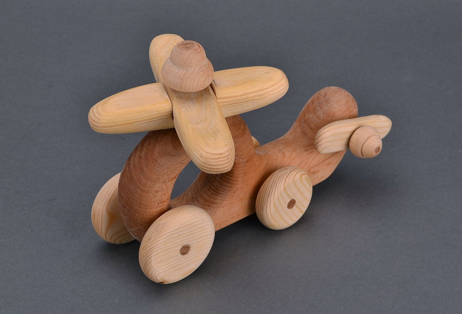 Spielzeug aus Holz Hubschrauber foto 1