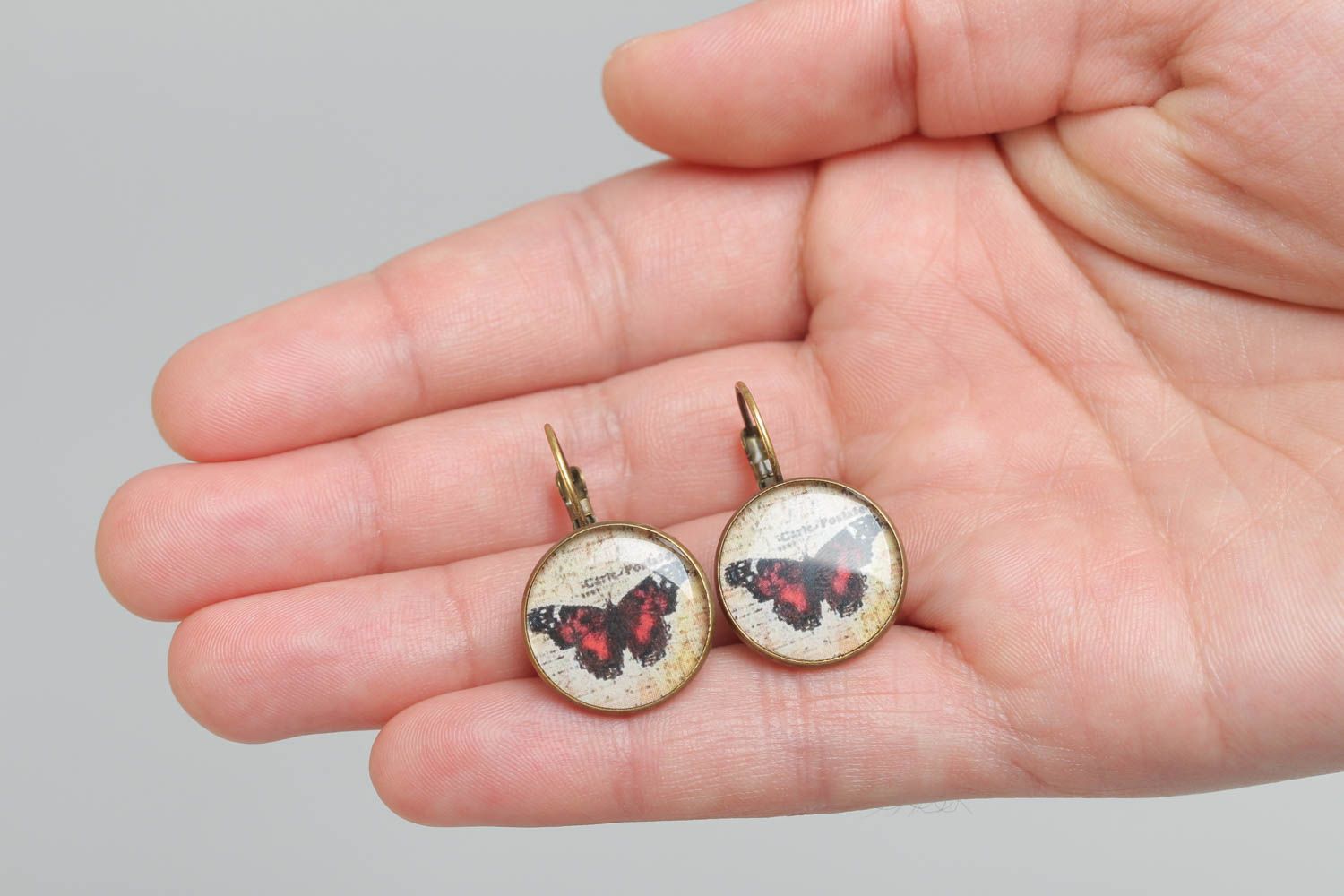 Handmade stylish beautiful earrings made of glassy glaze round with butterfly print photo 5
