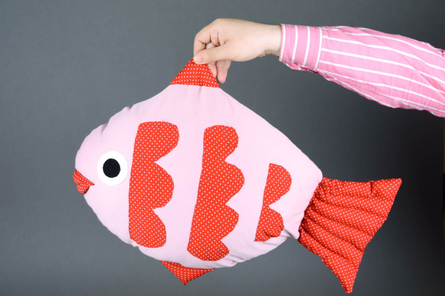 Игрушка подушка ручной работы мягкая игрушка рыбка декоративная подушка фото 4
