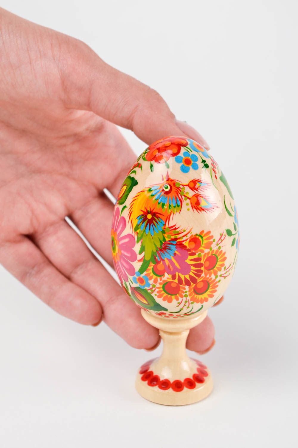 Пасхальное яйцо ручной работы пасхальный декор деревянное яйцо на подставке фото 2