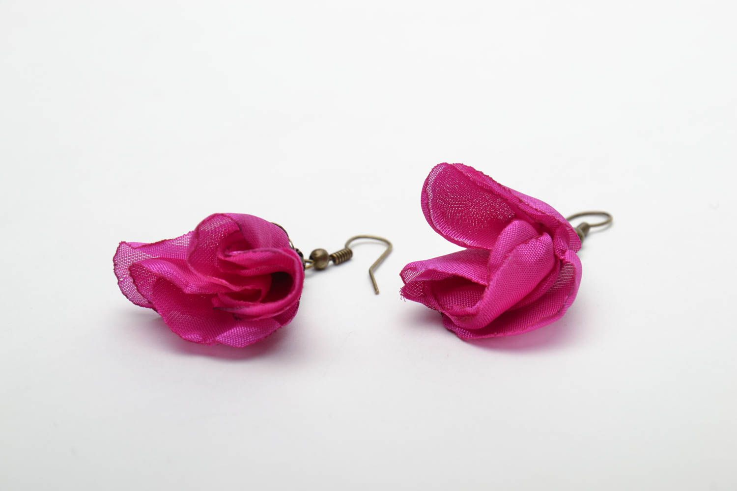 Satin ribbon earrings Rose Petals photo 4