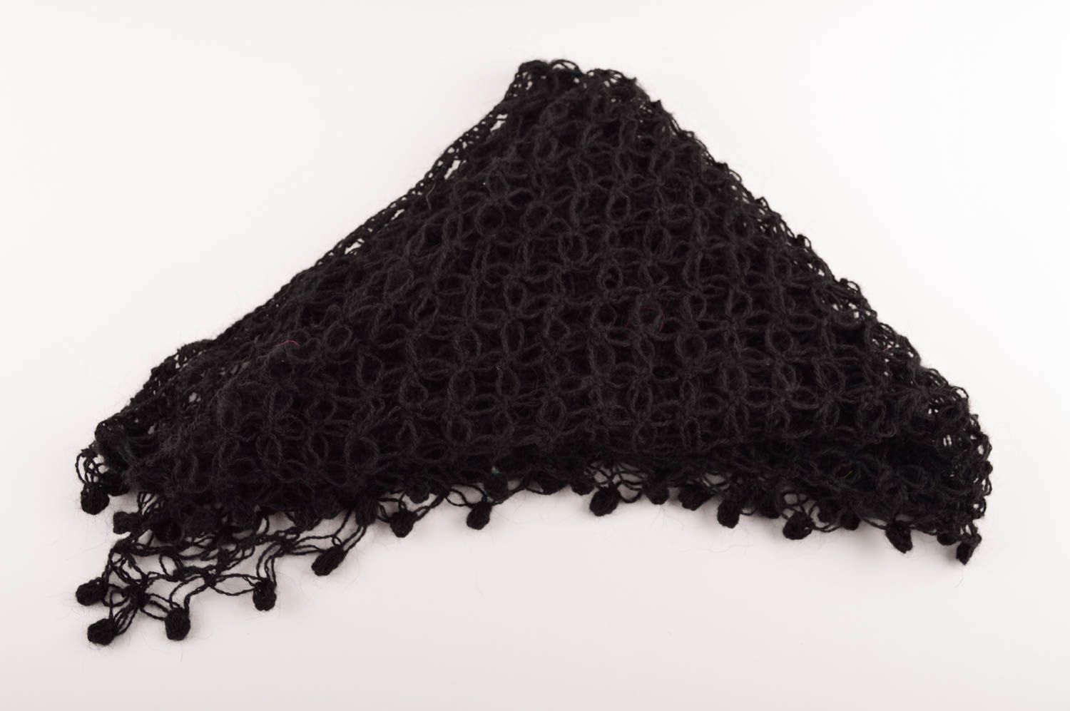 Вязаный палантин ручной работы вязаная шаль черная шейный платок женский фото 2