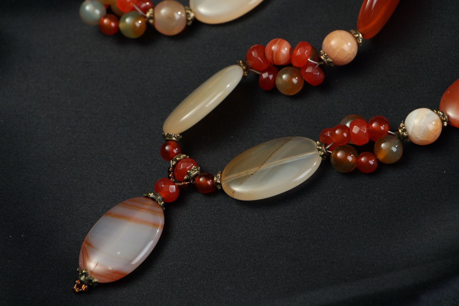 Necklet made of cornelian, jasper and agate photo 3