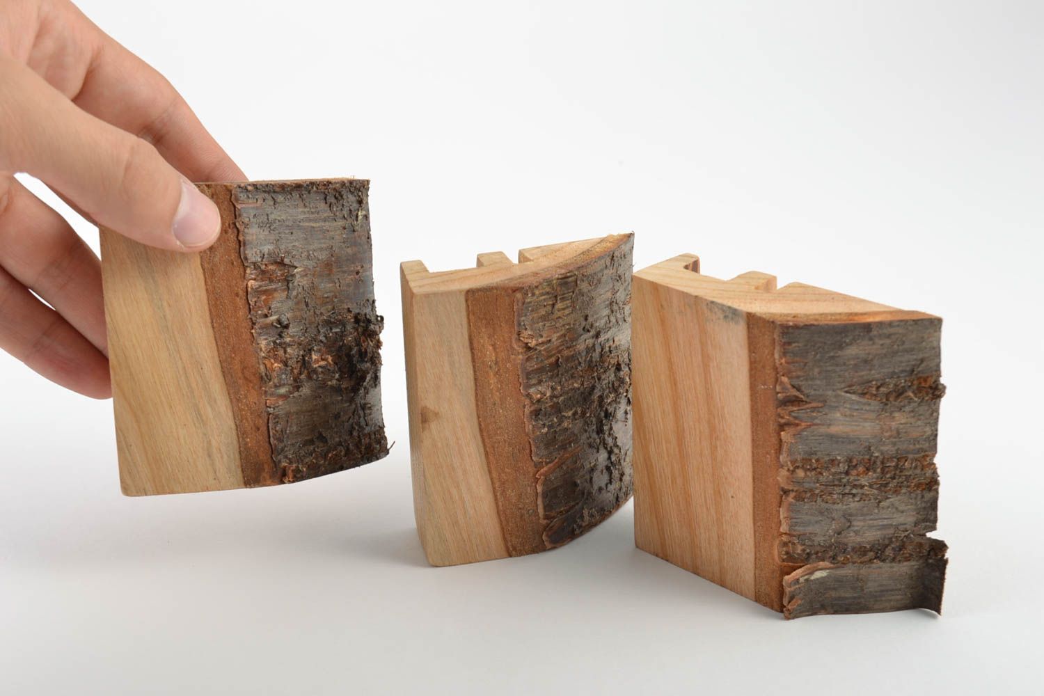Supports pour téléphone portable en bois faits main 3 pièces cadeau écologique photo 3