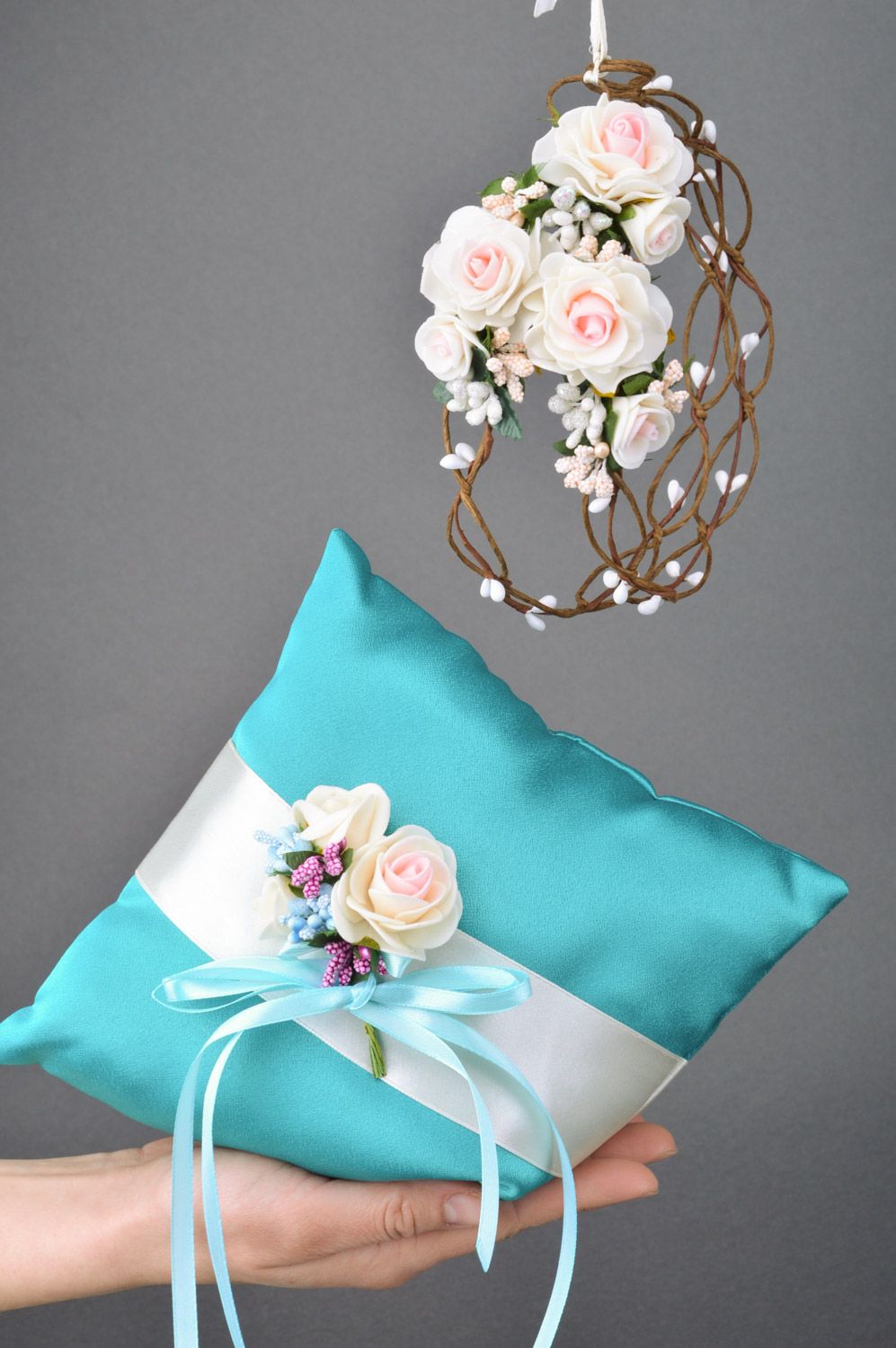 Set of handmade wedding accessories 2 items floral headband and ring pillow  photo 3