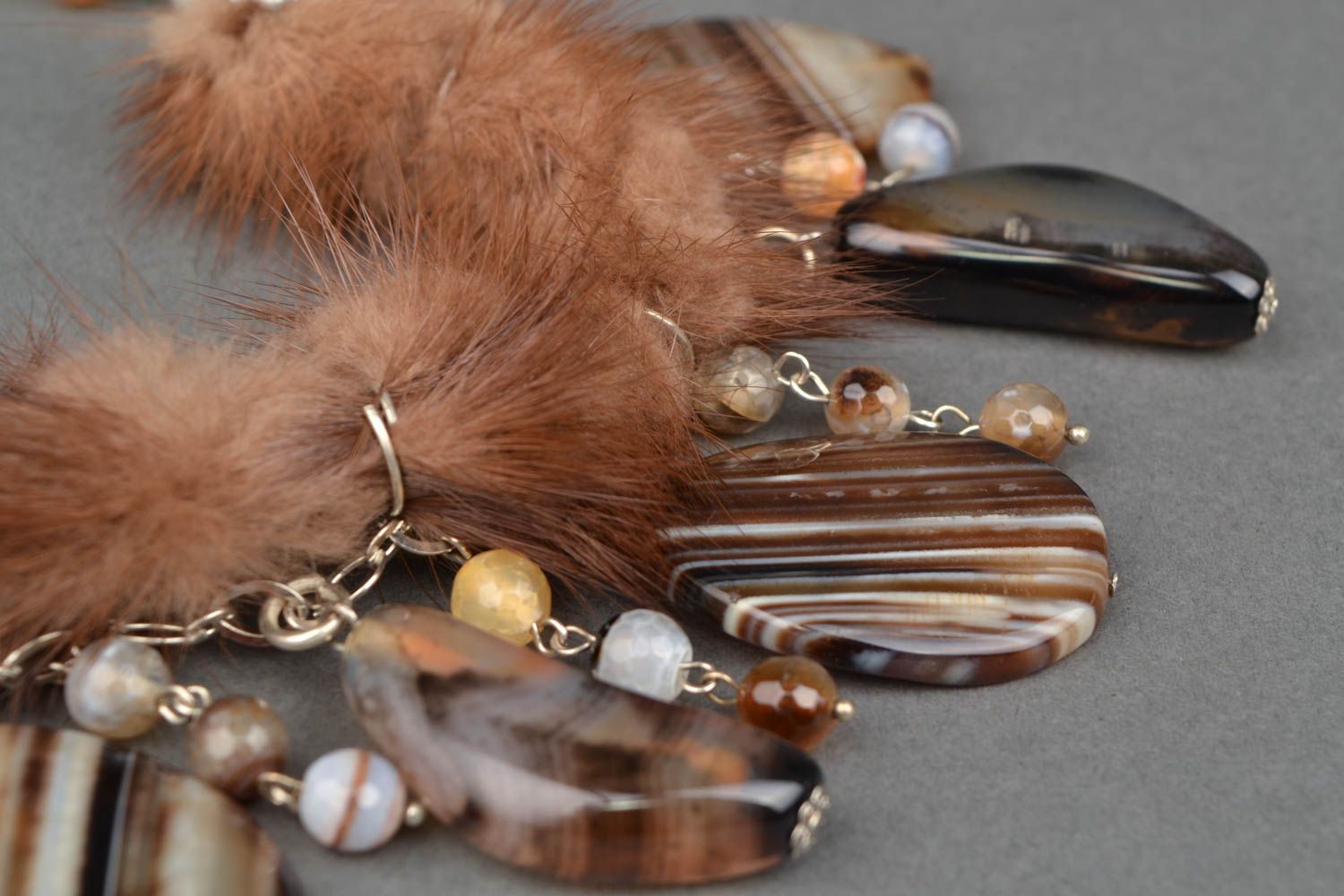 Natural agate necklace with mink fur photo 3