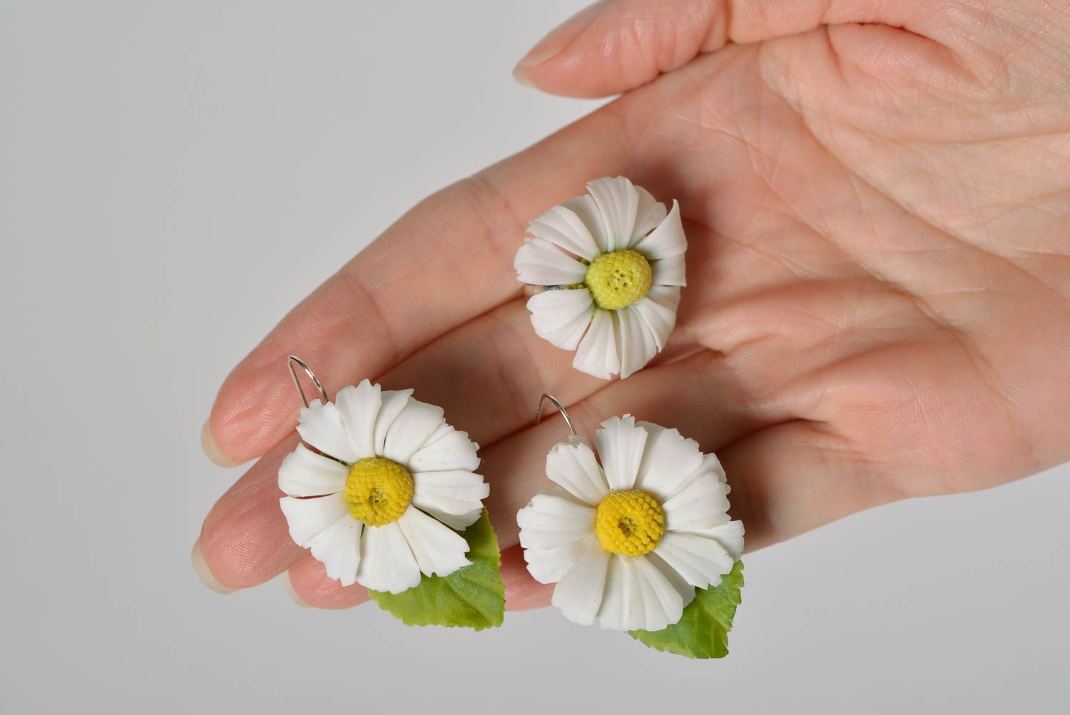 Handmade Schmuck Set Ring und Ohrringe aus Polymerton für Damen Kamillen foto 4