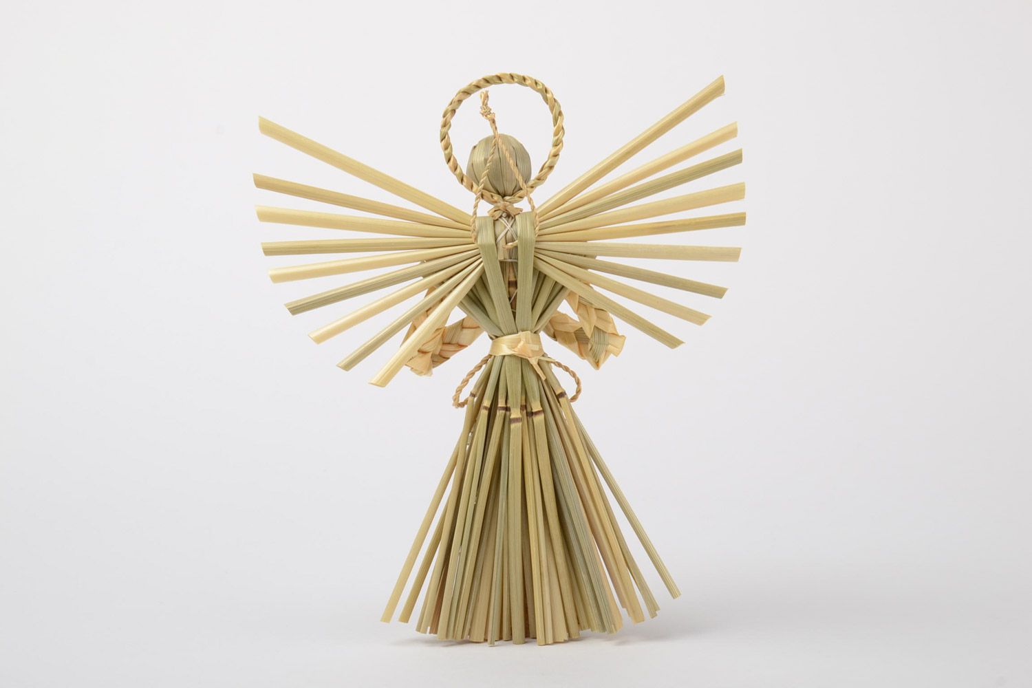 Плетеный Ангел-хранитель из соломы ручной работы подвеска оберег в детскую фото 4