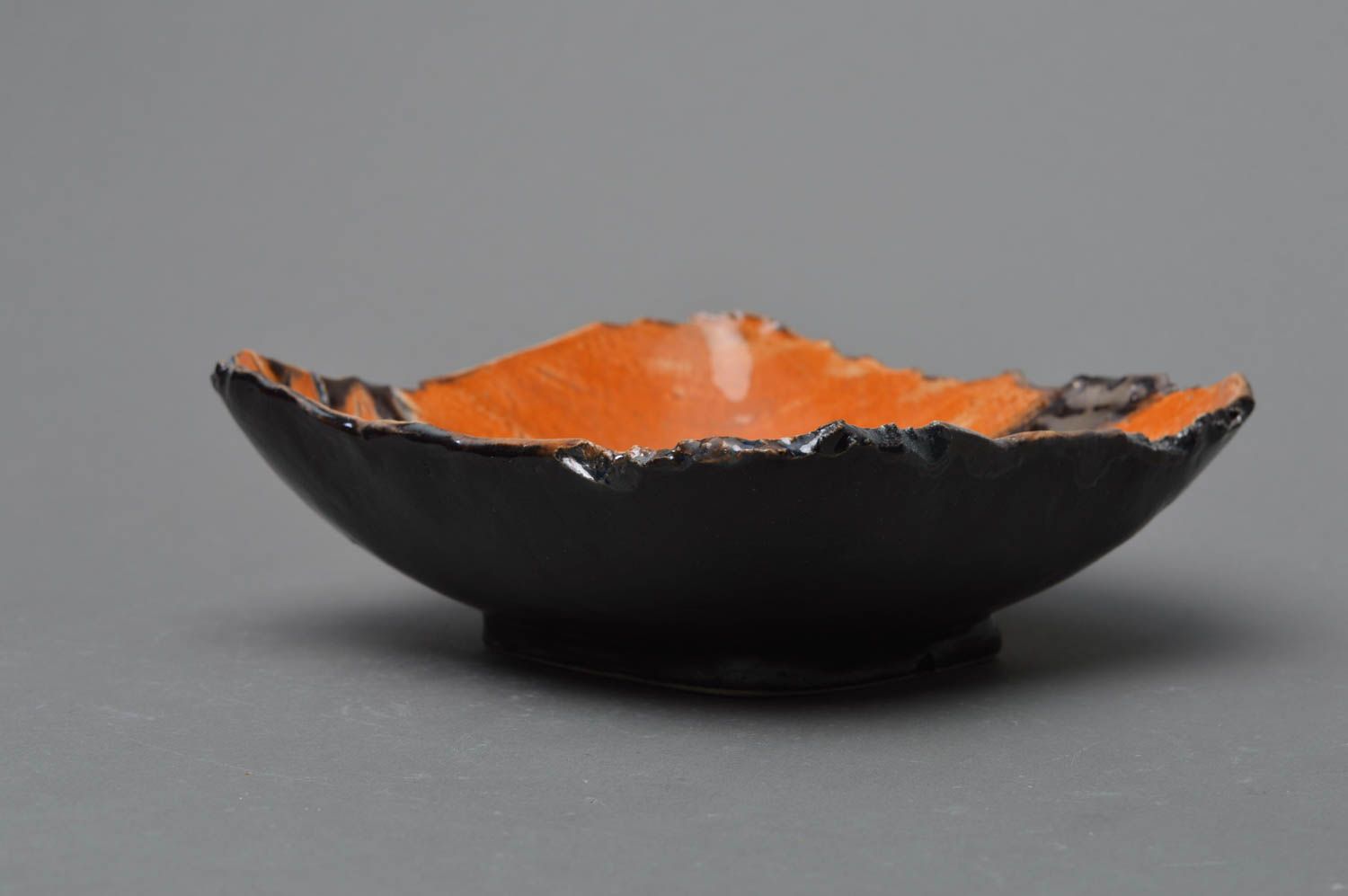 Beautiful handmade square porcelain bowl painted with glaze Oak photo 3
