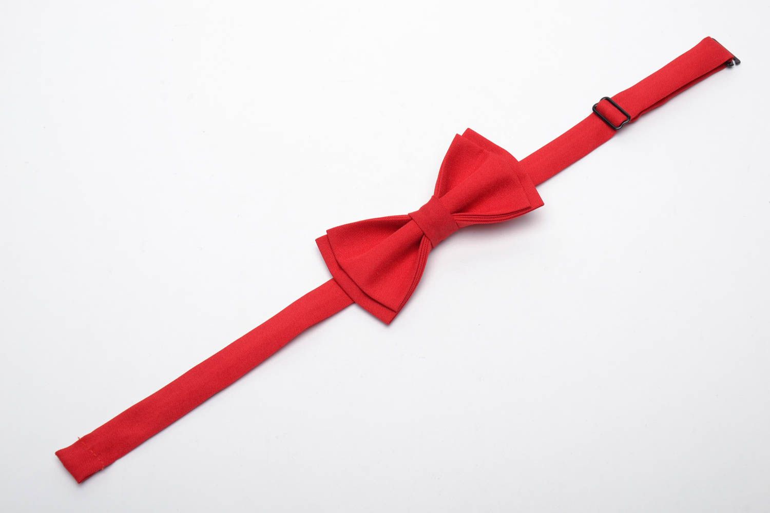Красный галстук-бабочка из габардина  фото 3