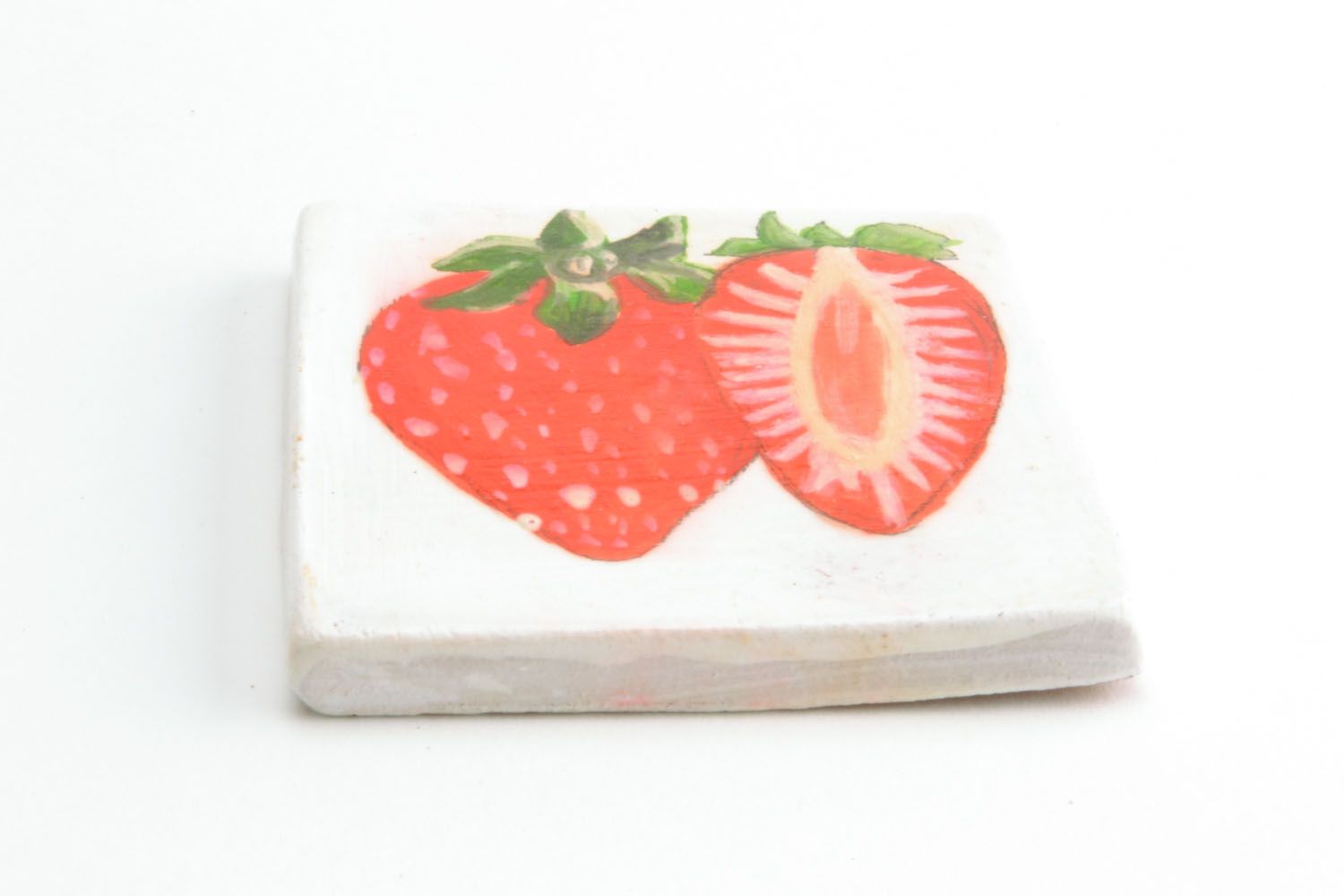 Clay fridge magnet Strawberries photo 5