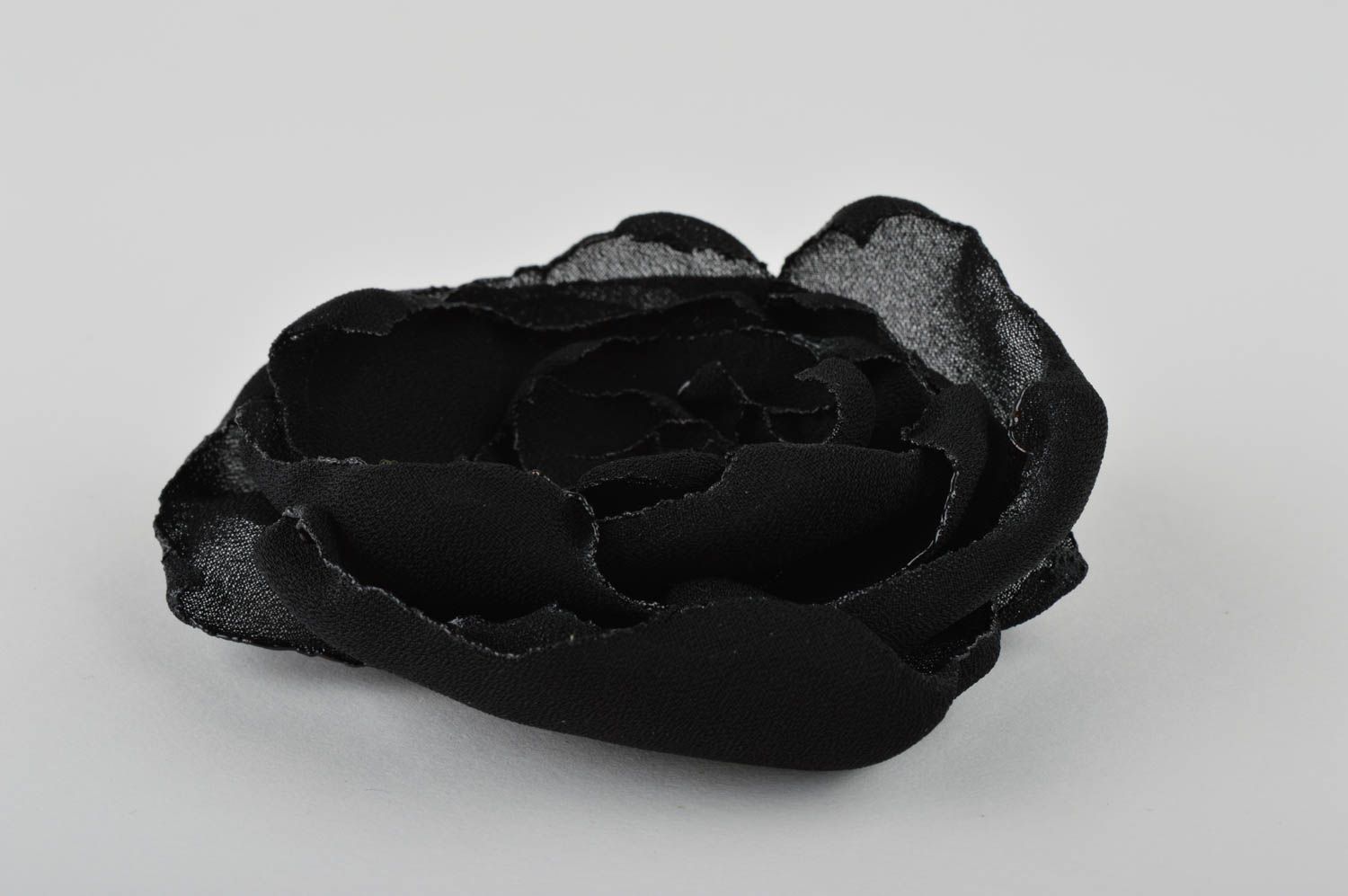 Broche fleur noire fait main Bijou fantaisie tissu Accessoire femme original photo 4