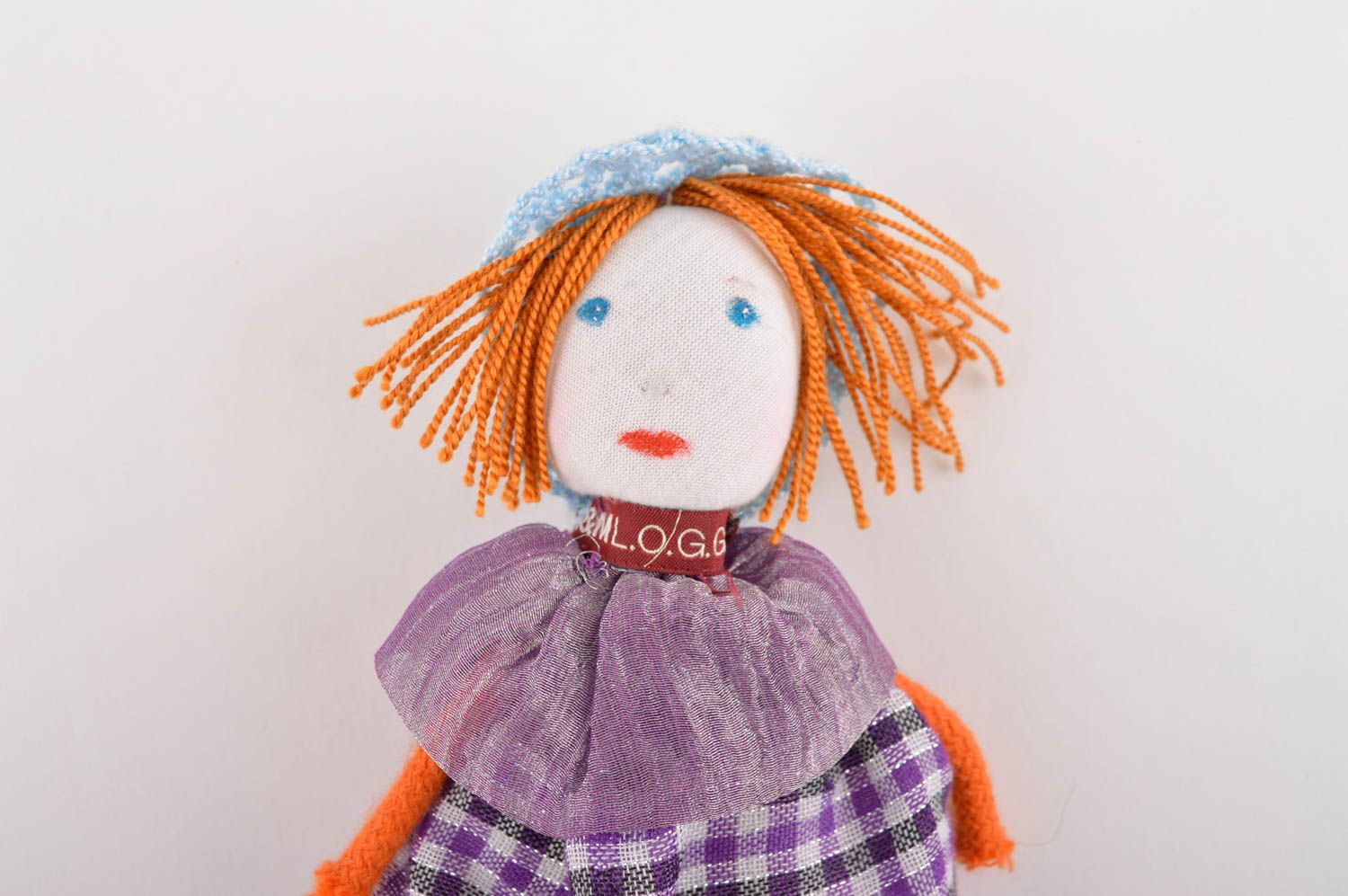 Кукла ручной работы кукла из ткани мягкая кукла в сиреневом наряде красивая фото 4