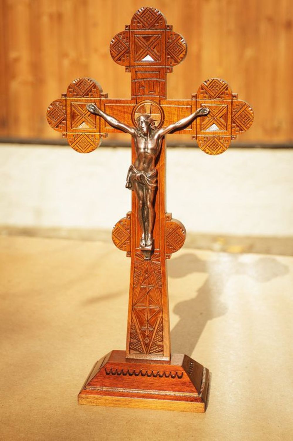 Православный крест настольный фото 2