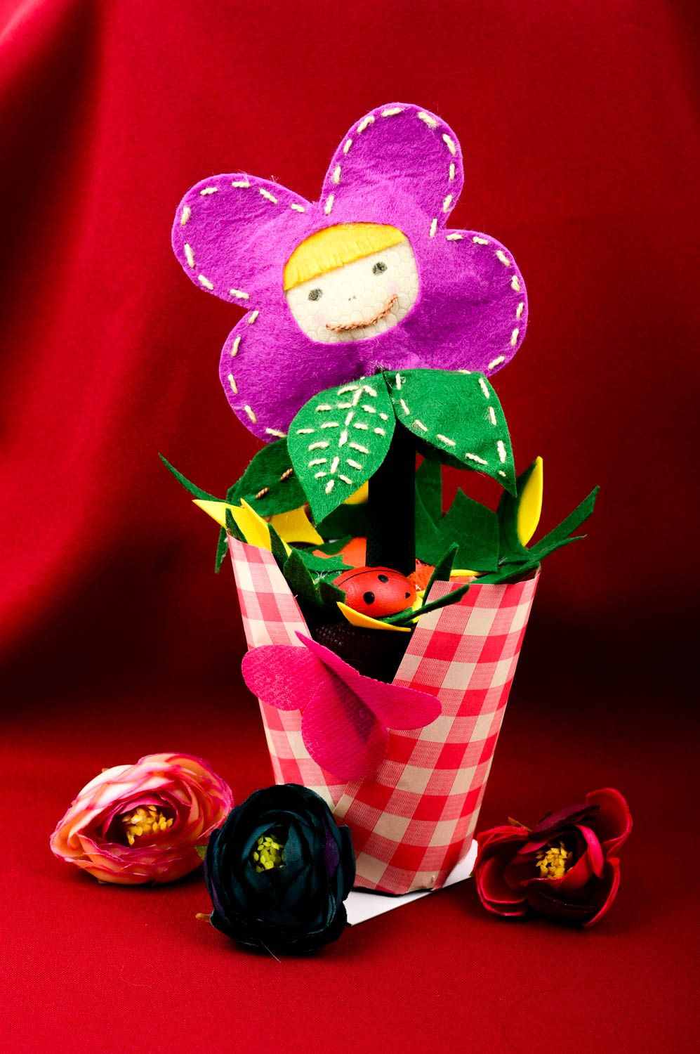 Peluche faite main Jouet enfant Cadeau original pot avec fleur design feutre photo 1