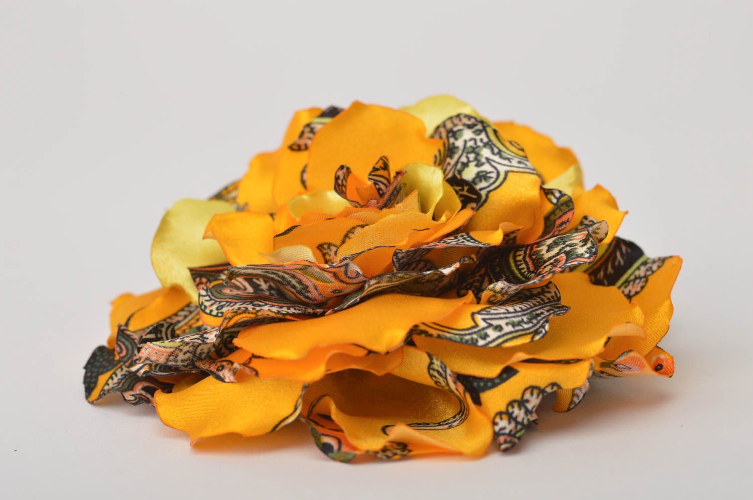 Украшение ручной работы заколка-брошь украшение трансформер в виде желтой розы фото 2