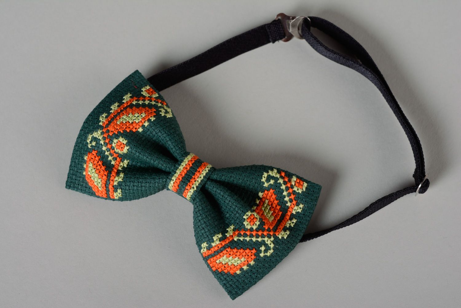 Handmade dark green bow tie decorated with ornamental ethnic embroidery for men photo 2