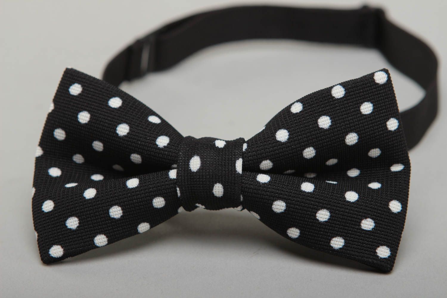 Black polka dot cotton bow tie photo 2