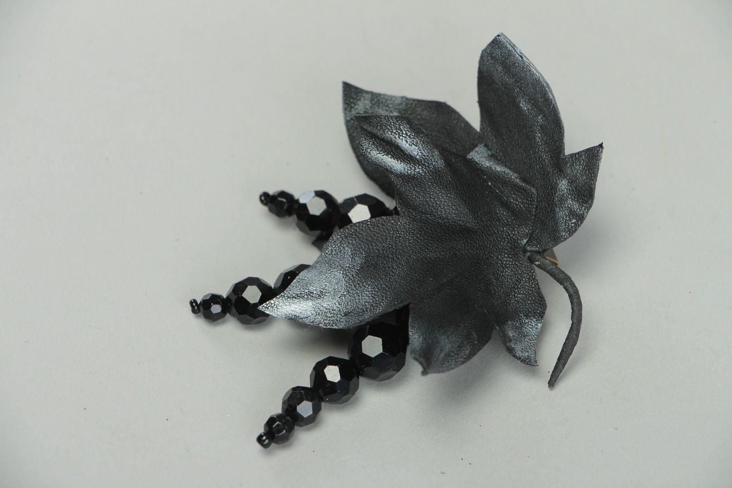 Handmade genuine leather flower brooch with beads photo 1