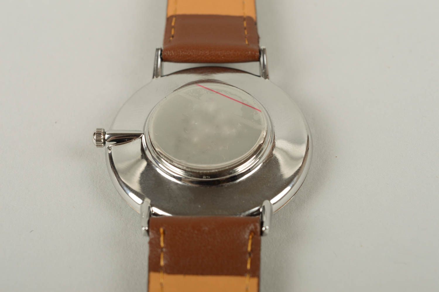 Reloj moderno hecho a mano accesorio para mujer elegante bisutería artesanal foto 4