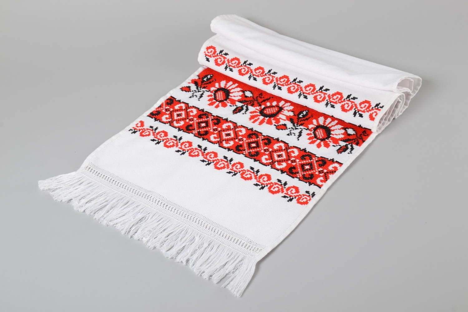 Rushnyk ucraino fatto a mano in stile nazionale ucraino asciugamano ricamato foto 2