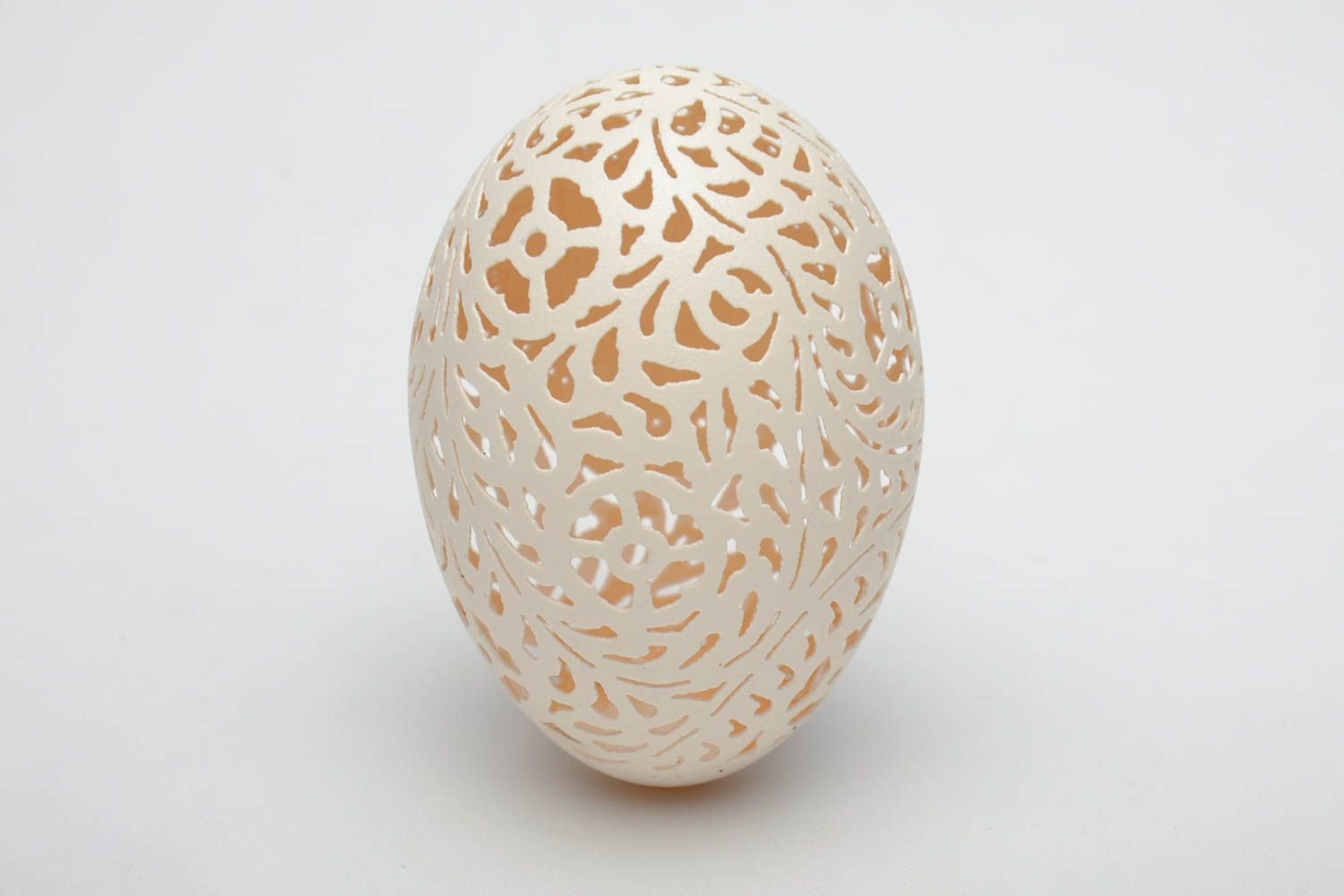 Huevo decorativo de ganso con grabado foto 2