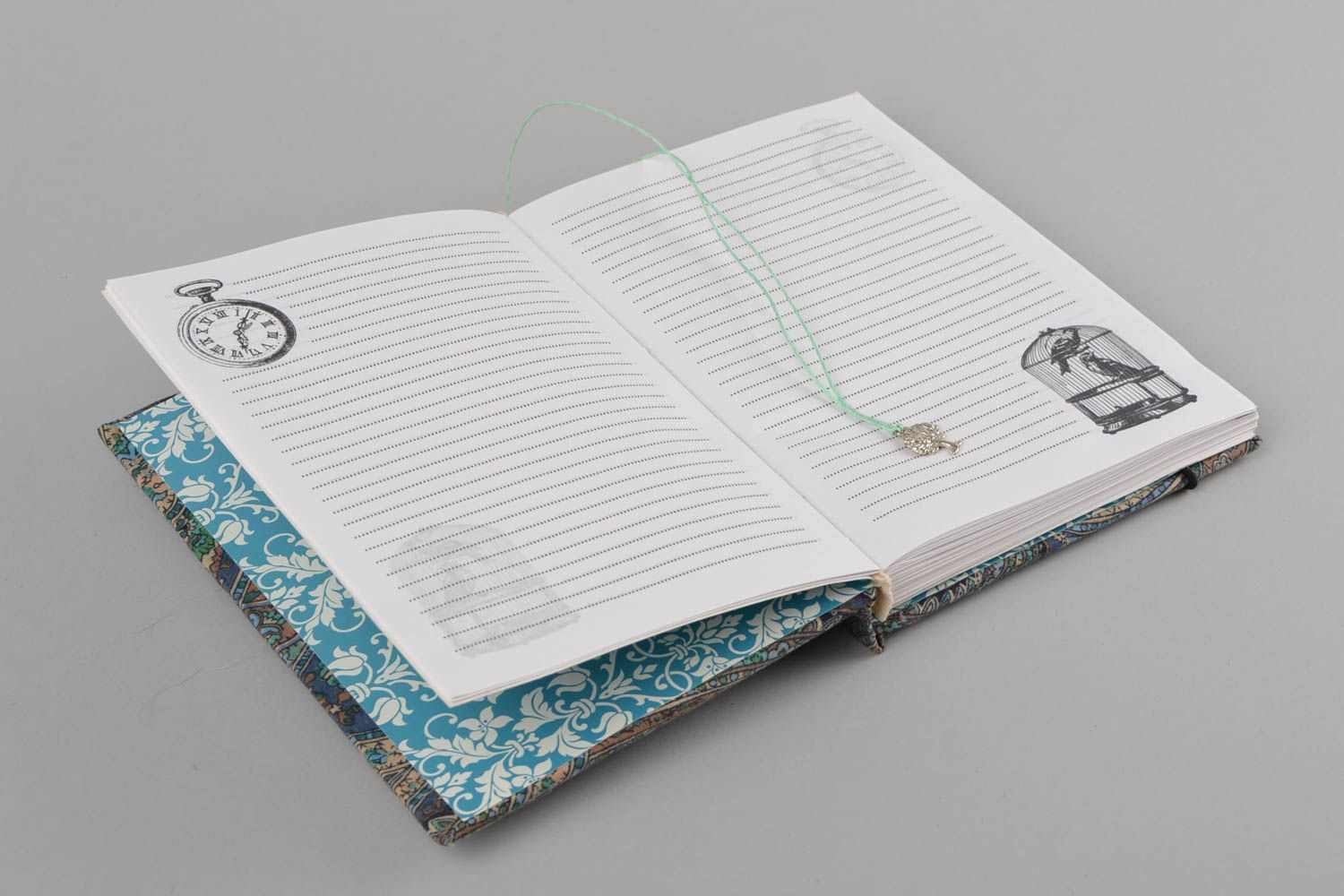 Cuaderno de notas artesanal con tapa de tela original 120 páginas y marcapáginas foto 4