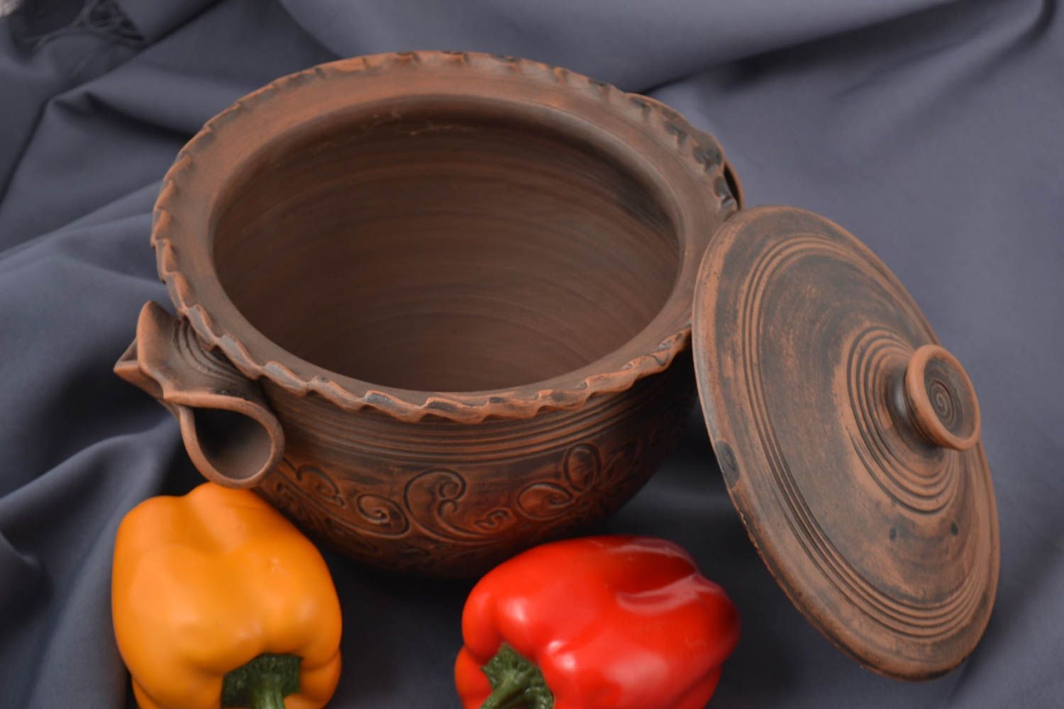 Topf aus Ton handgefertigt Deko für Küche originell Keramik Geschirr interessant foto 1