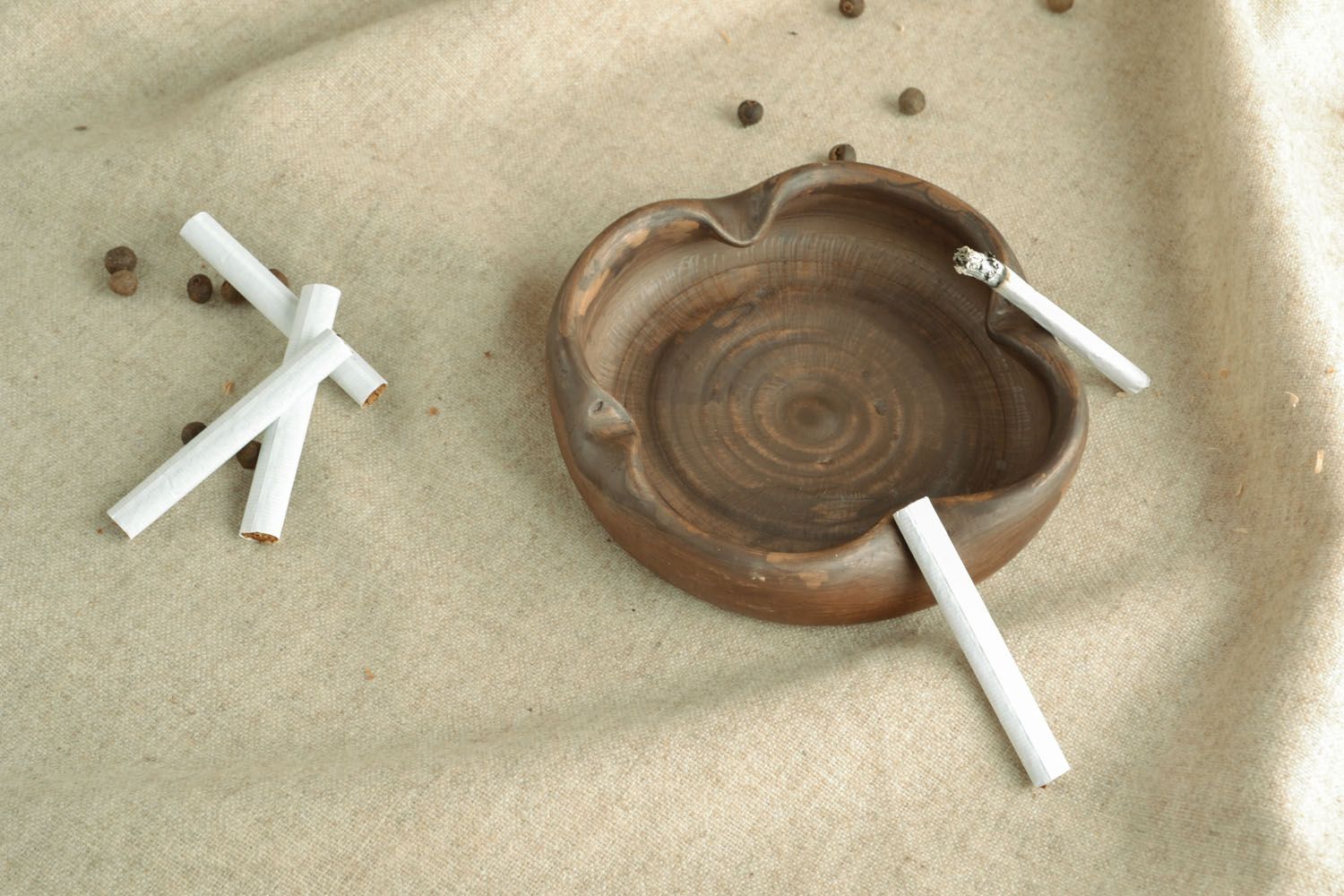 Designer clay ashtray photo 5