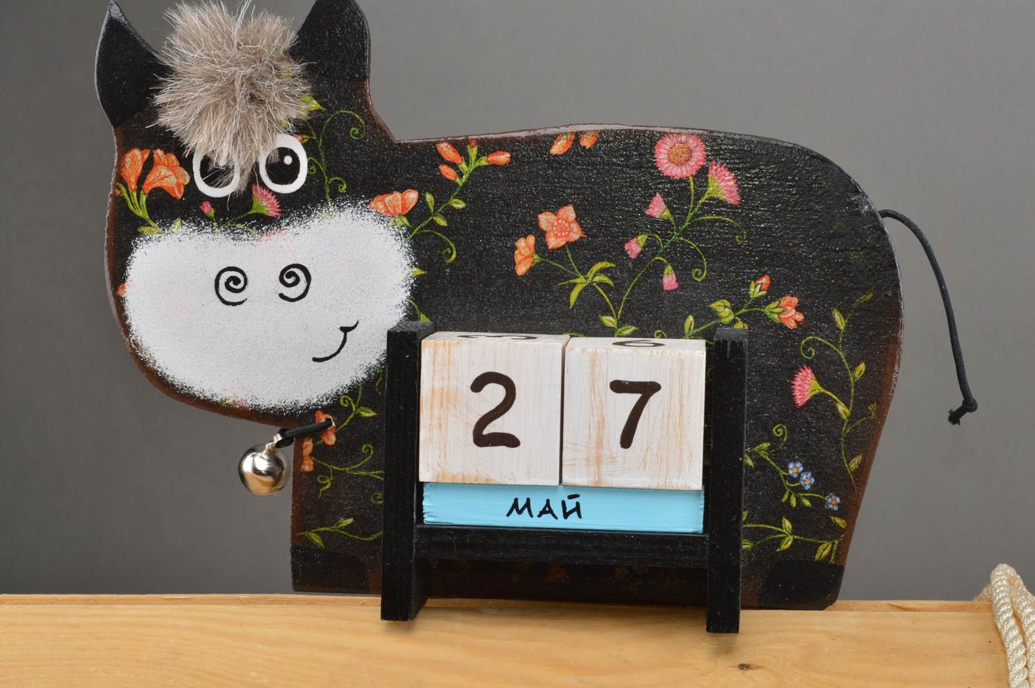 Calendario de mesa hecho a mano con cubos diseño de interior regalo para niño foto 2