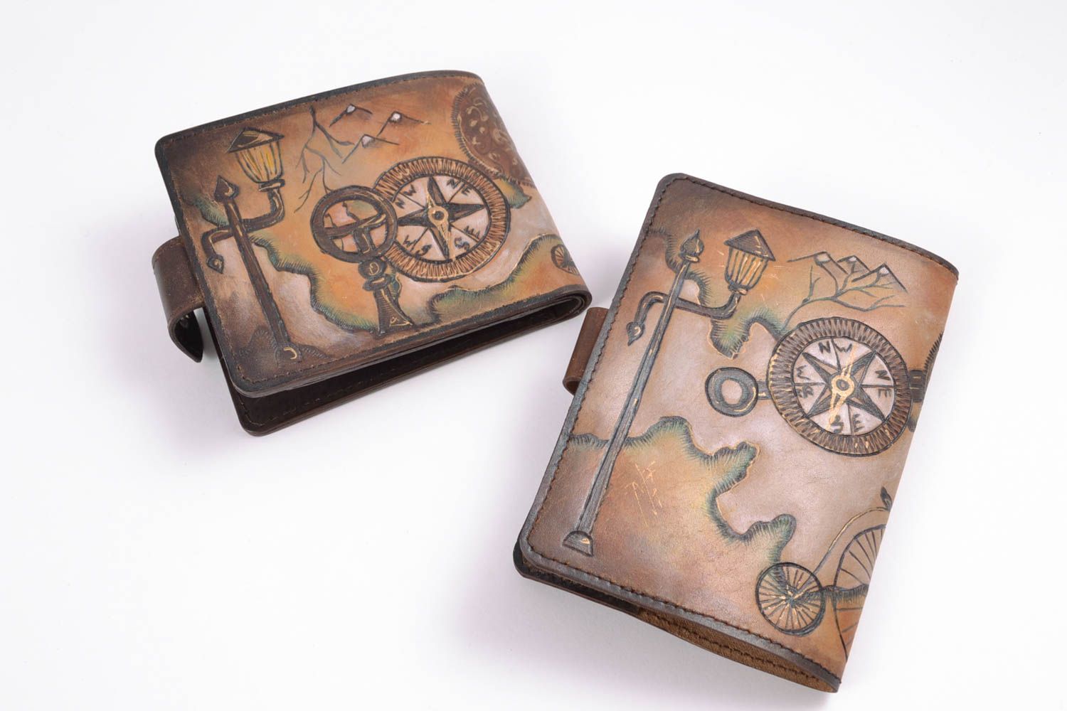 Set of handmade leather accessories with painting photo 4