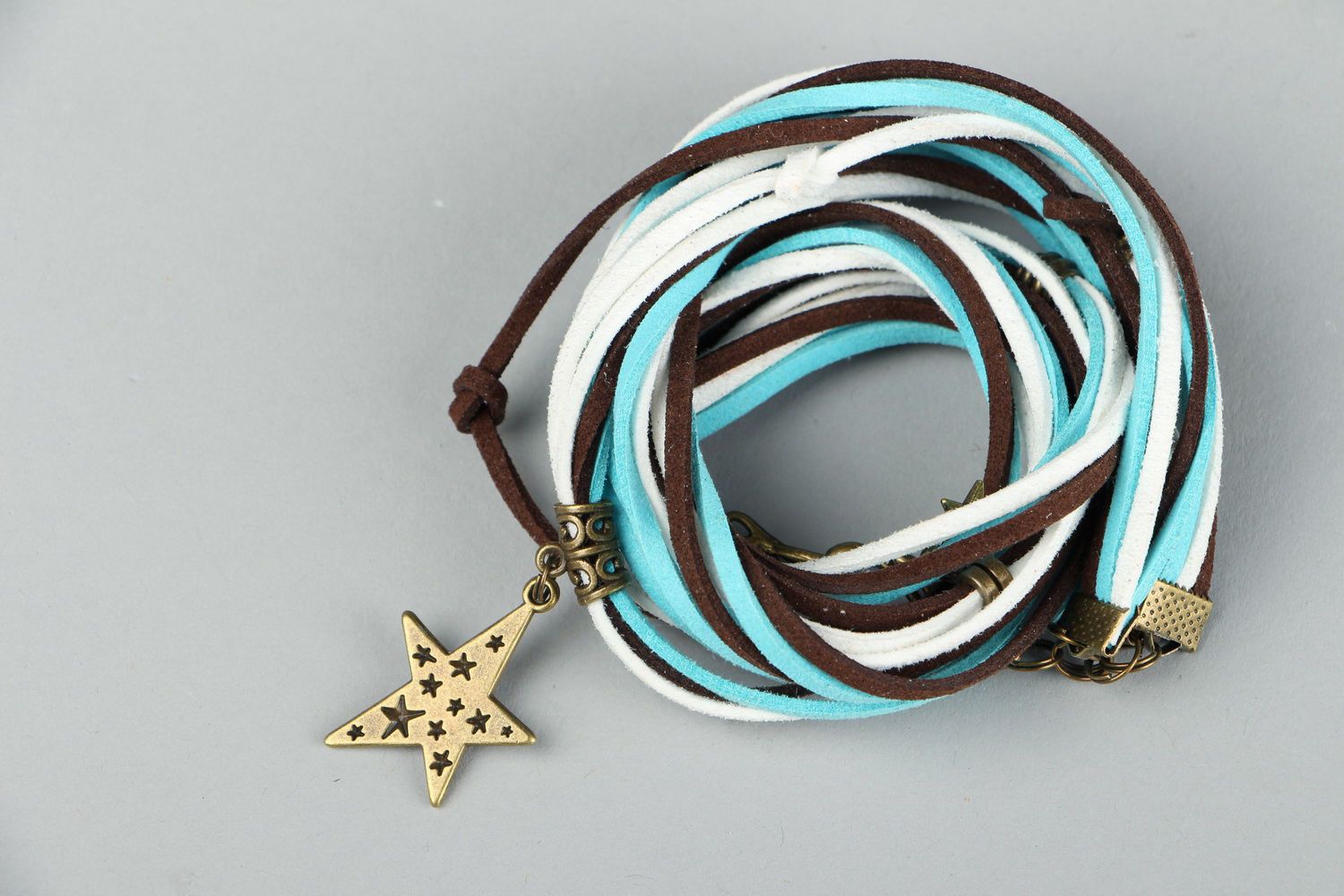 Suede bracelet for bright girls photo 1