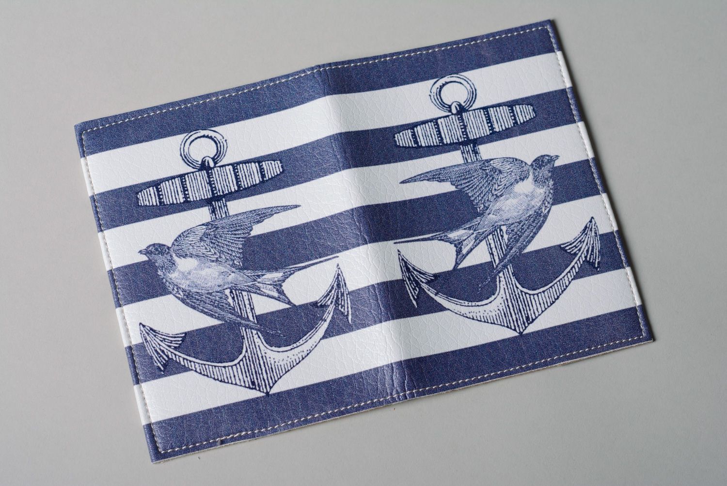 Protège-passeport en cuir naturel avec imprimé de style marin fait main photo 2