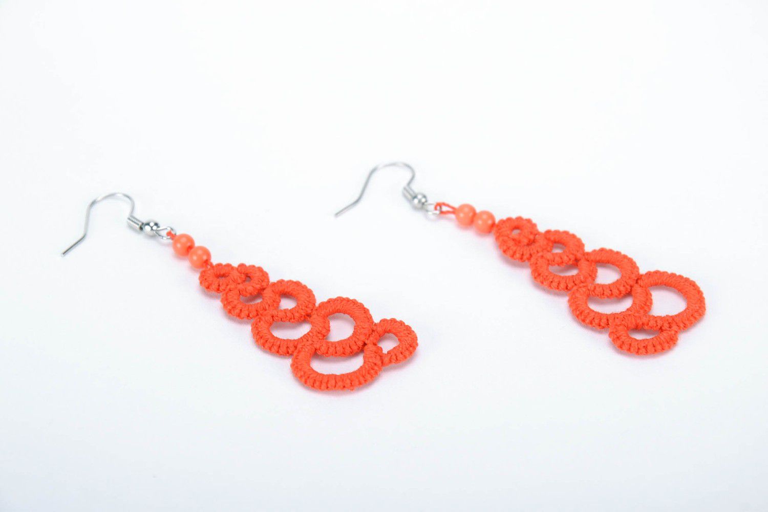Coral earrings made from woven lace photo 2