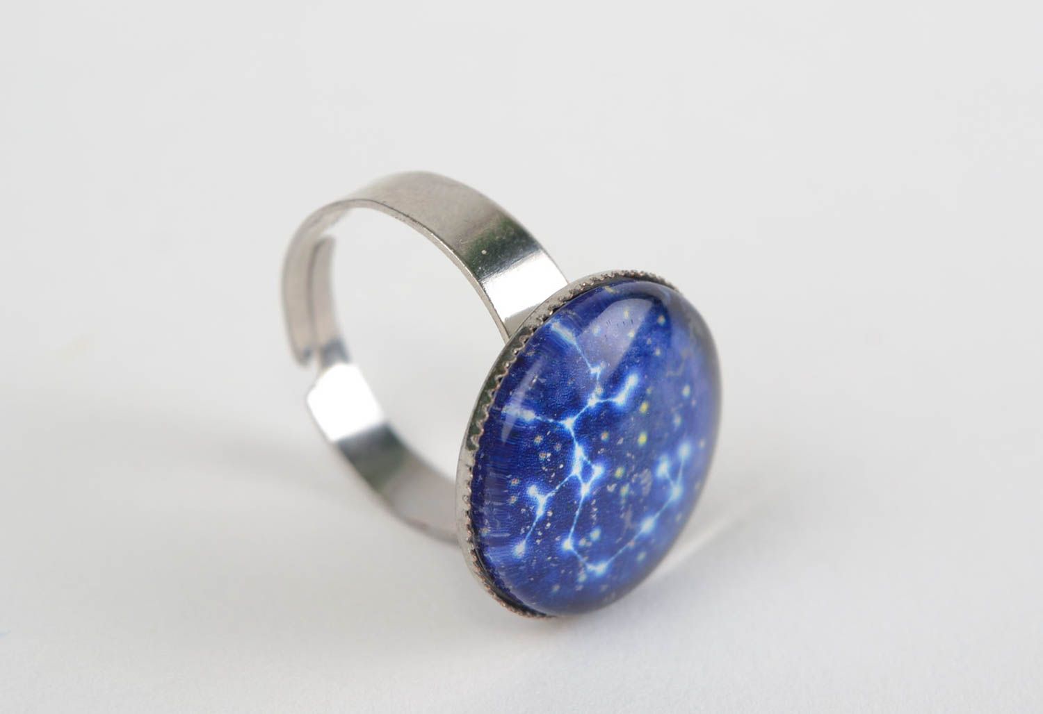 Bague avec constellation du Capricorne faite main ronde bleue en verre et métal photo 4