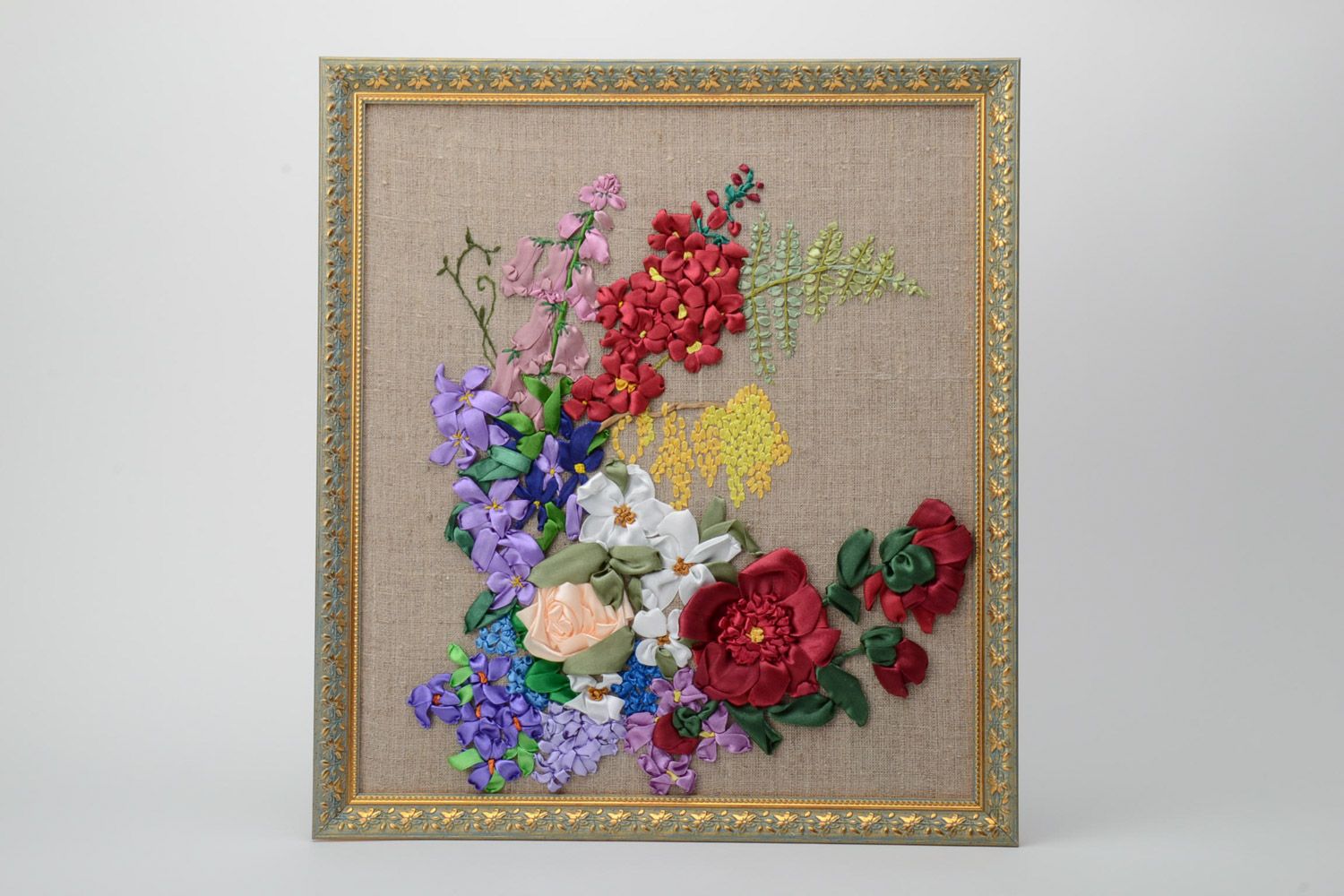 Картина с объемной вышивкой атласными лентами ручной работы Цветочный сад фото 1