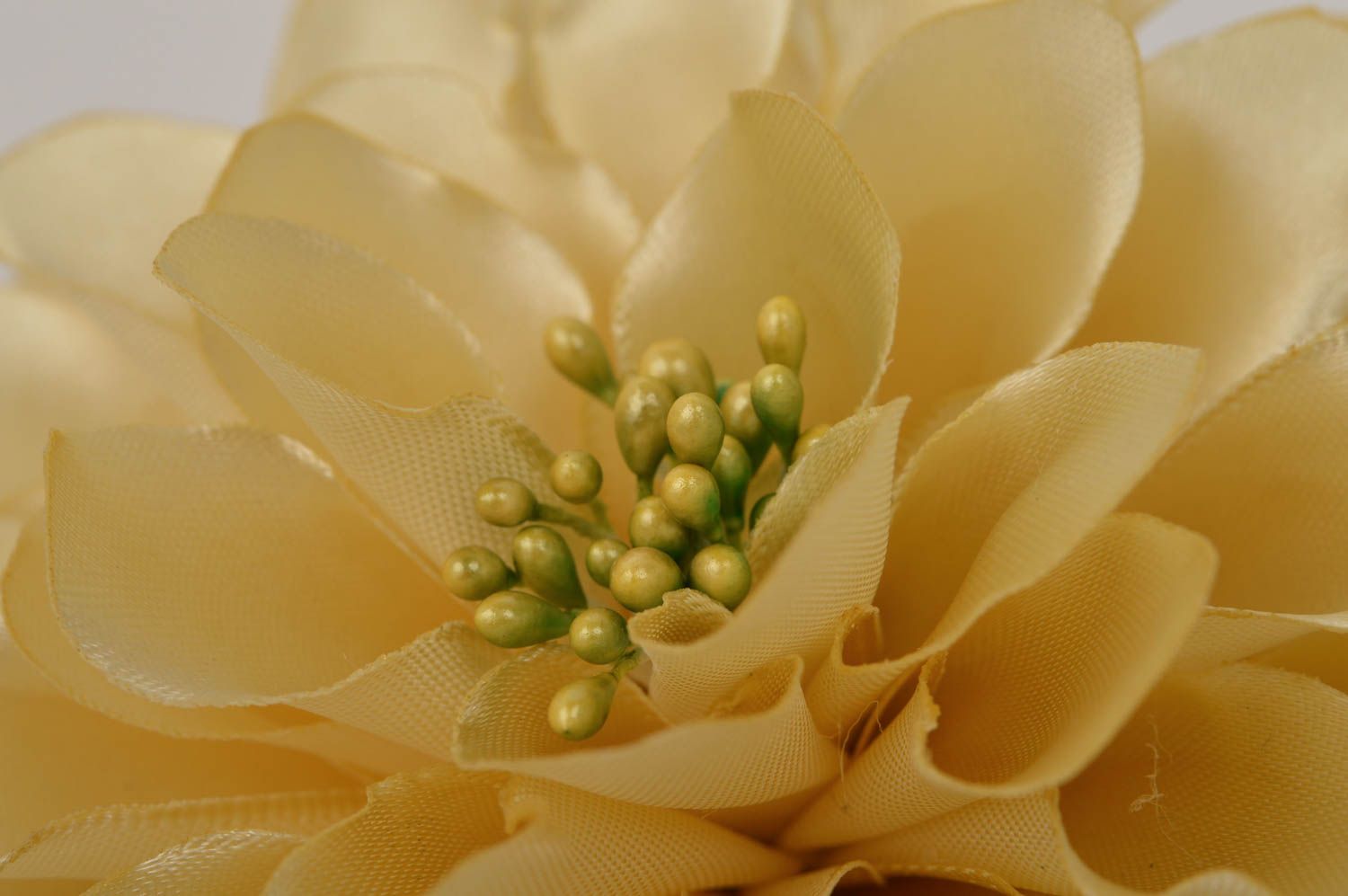 Handmade Schmuck Brosche Haarspange Blume Haar Accessoires zart beige  foto 5