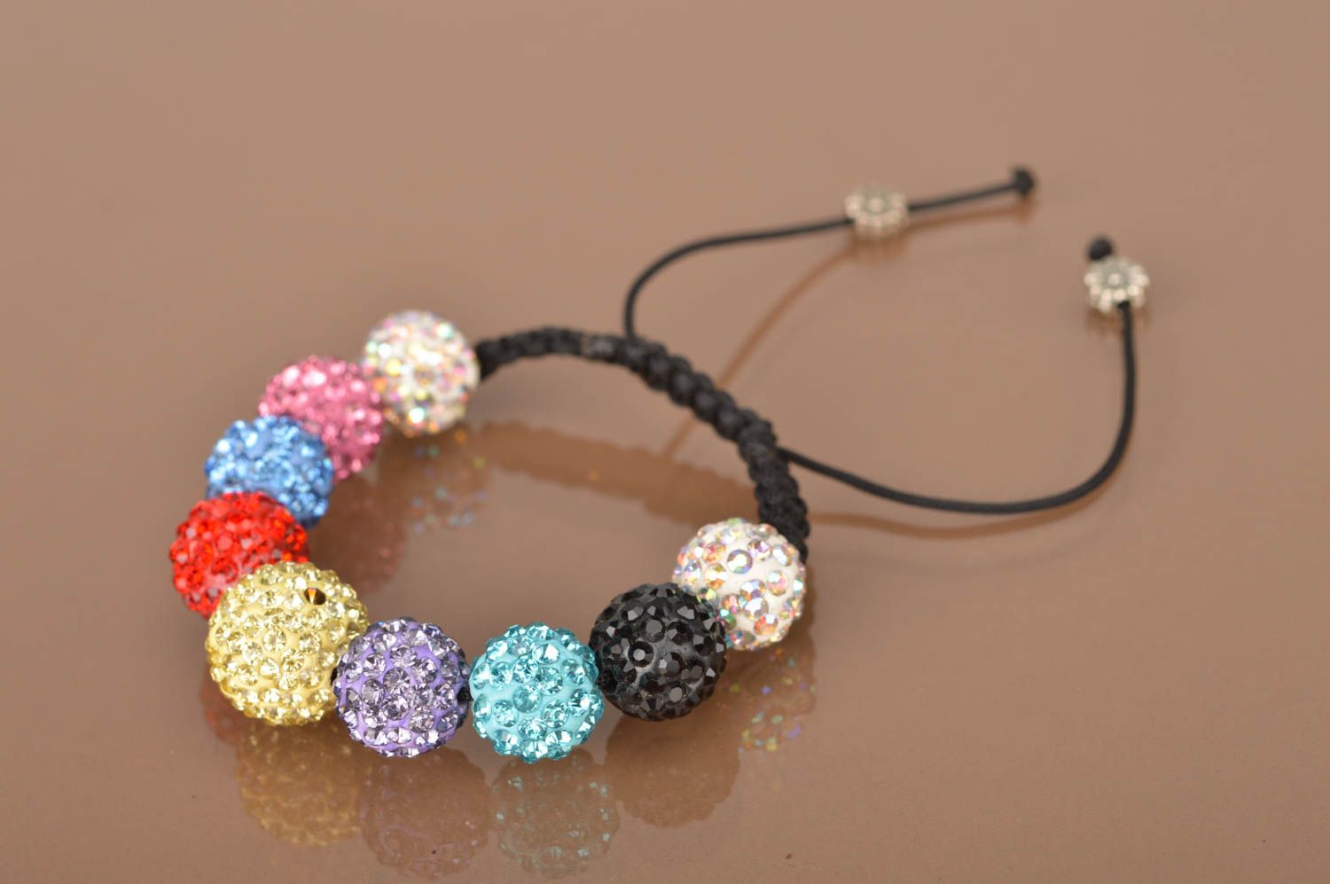 Bracelet tressé en cordon ciré fait main rouge avec perles fantaisie multicolore photo 5