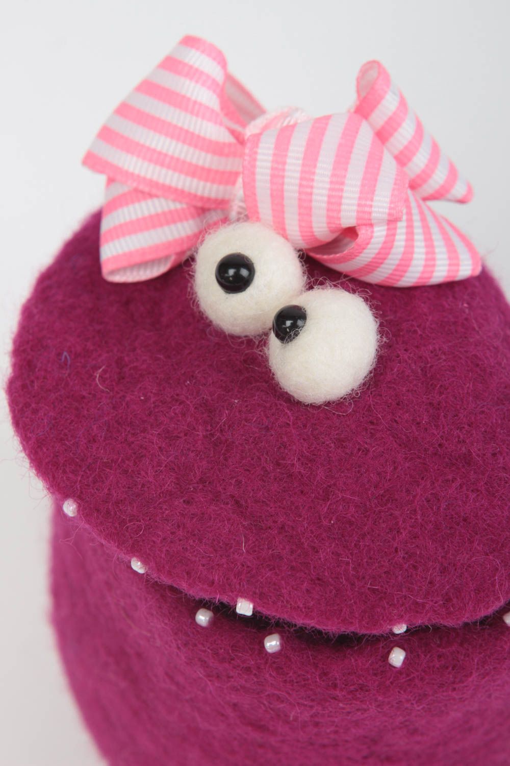 Boîte à bijoux rose faite main Doudou monstre en laine feutrée Cadeau pour fille photo 3